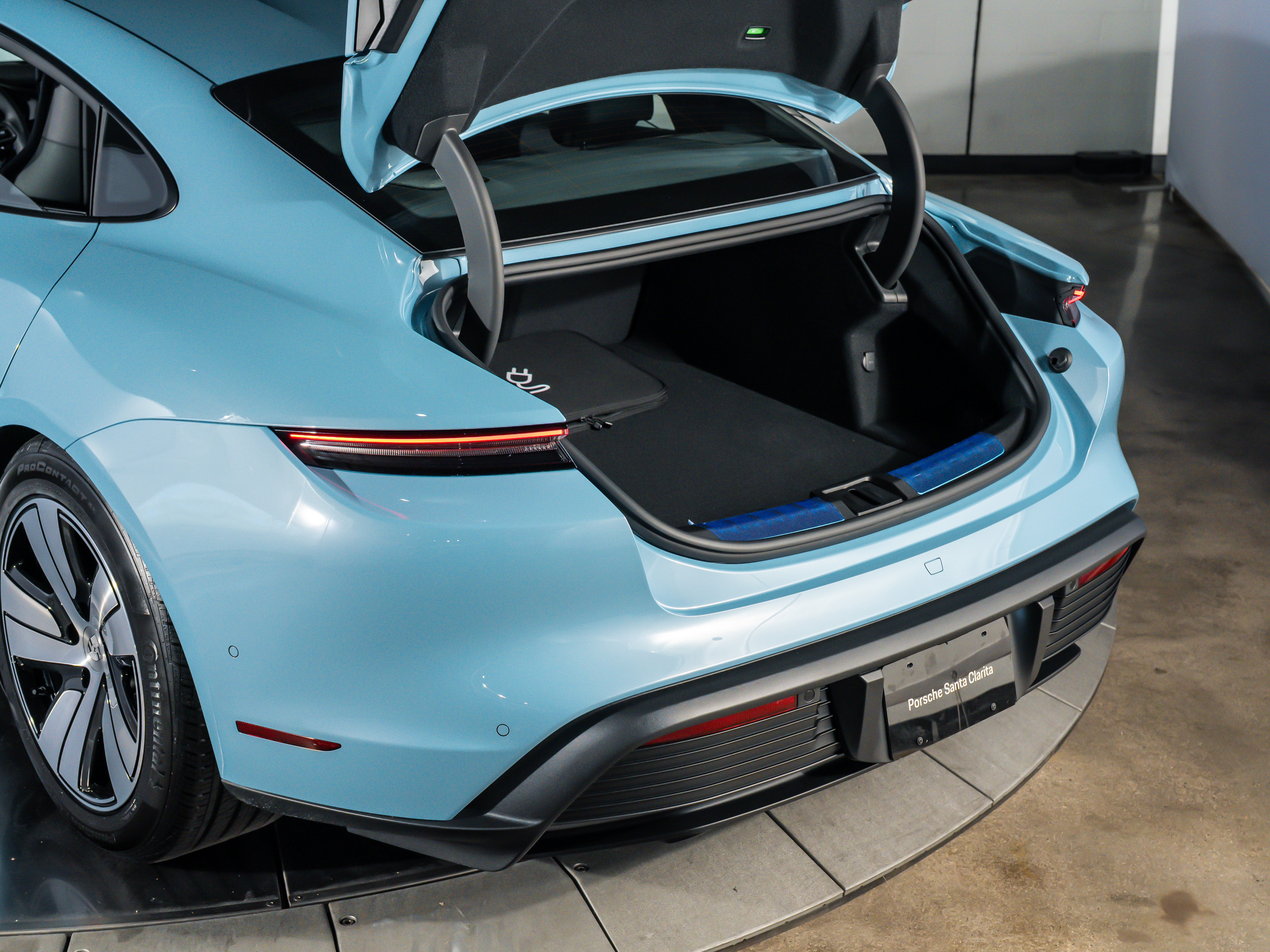 2026 Porsche Taycan 4