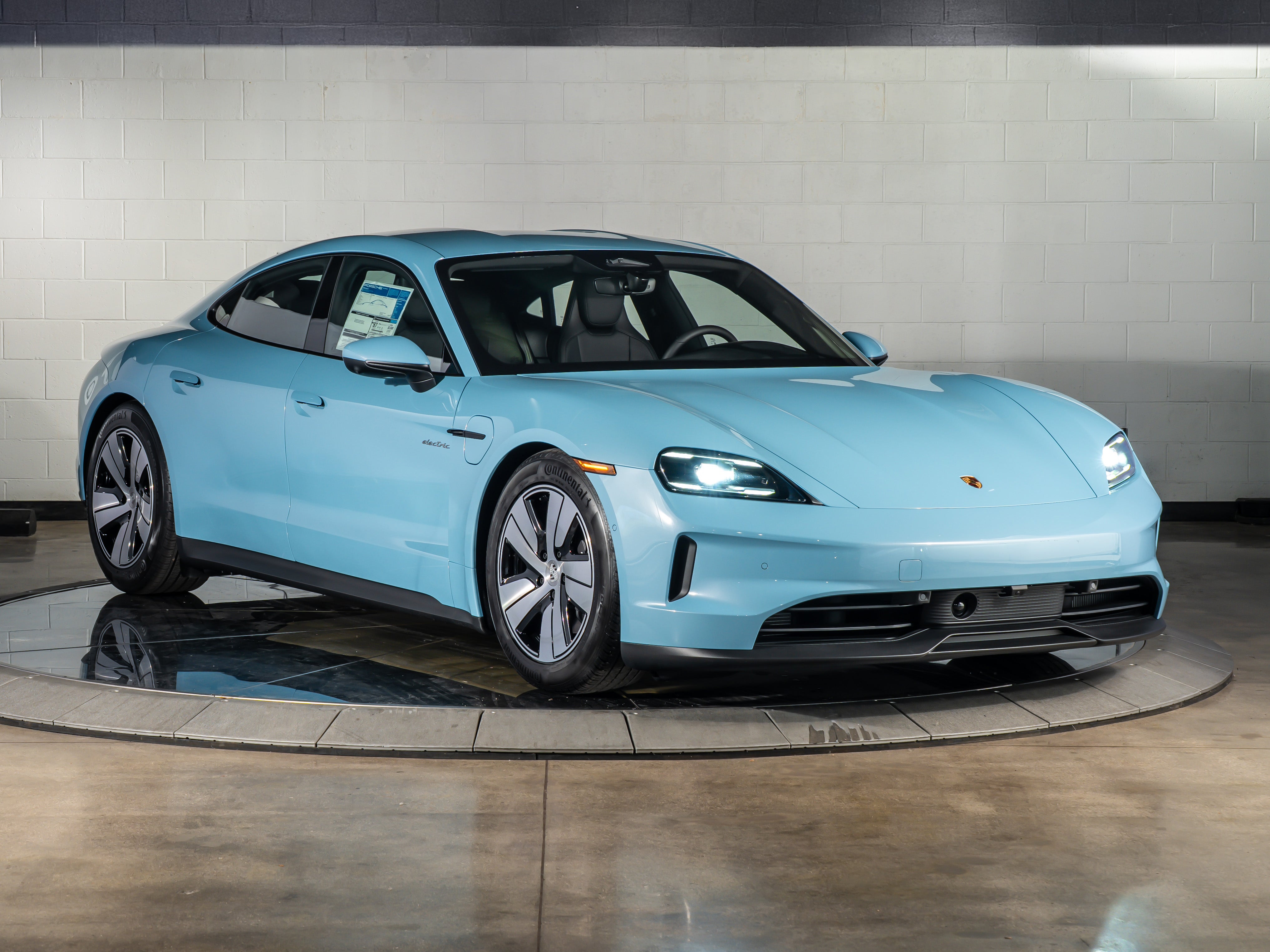 2026 Porsche Taycan 4
