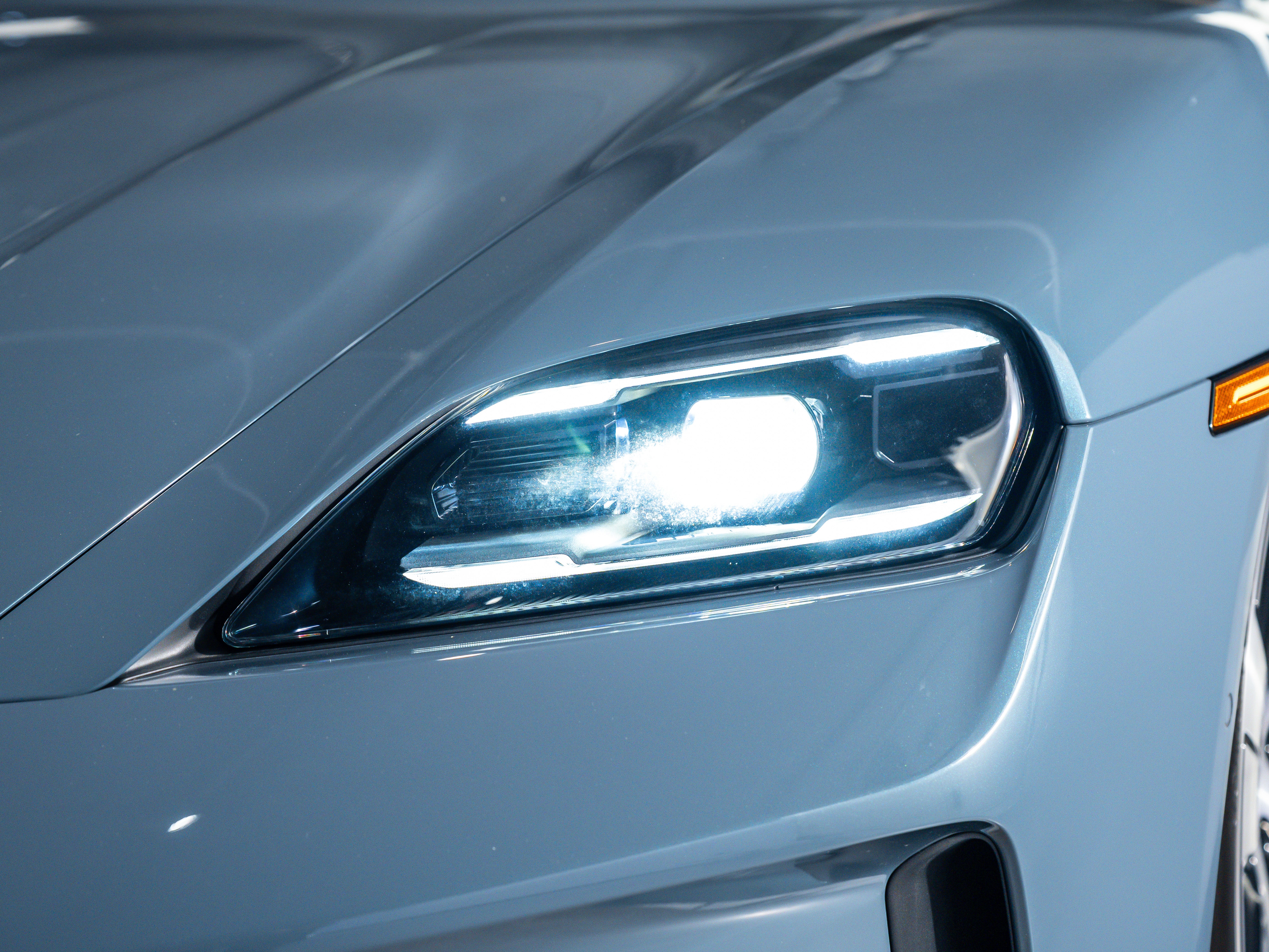 2025 Porsche Taycan Base