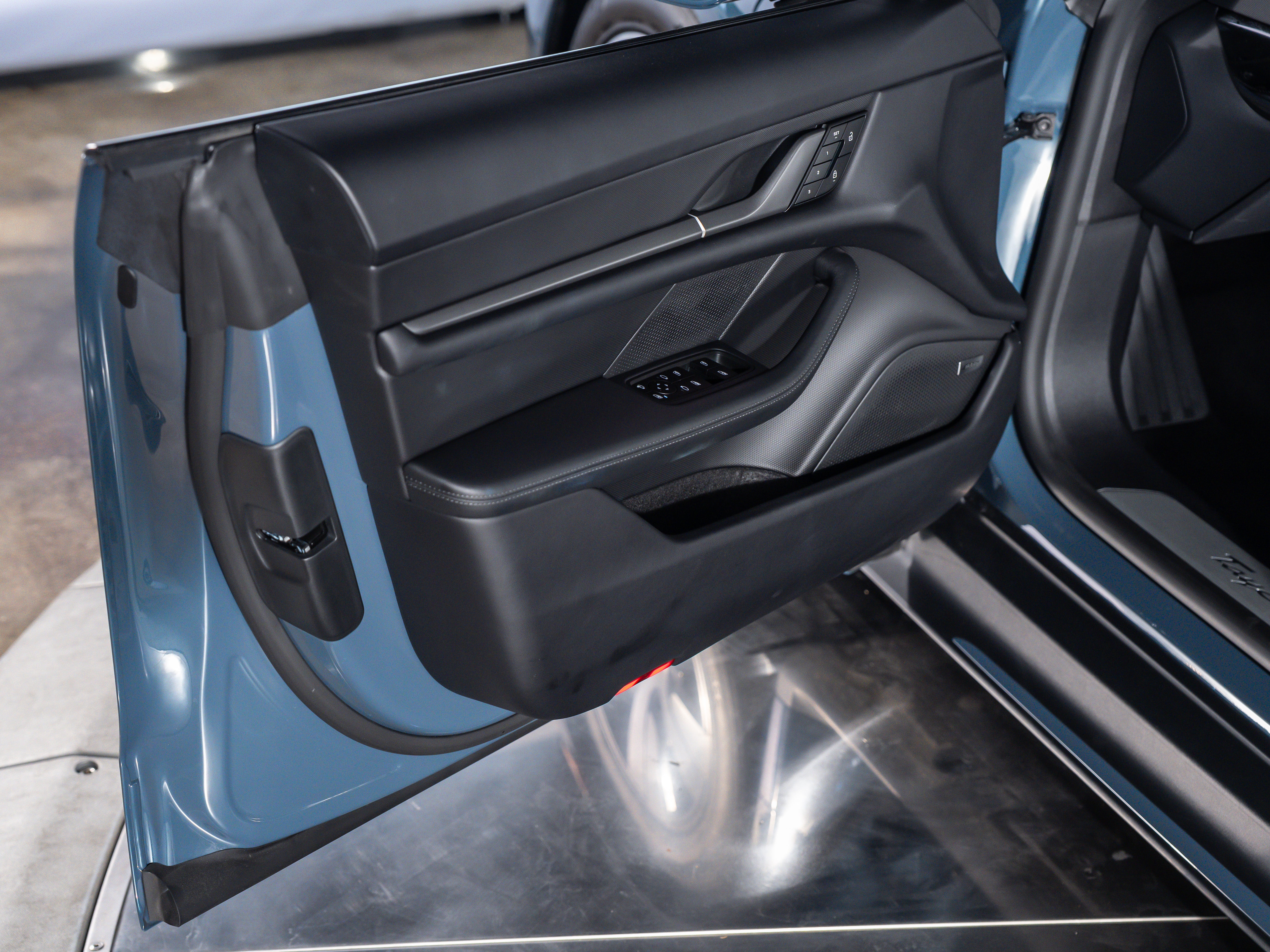 2025 Porsche Taycan Base