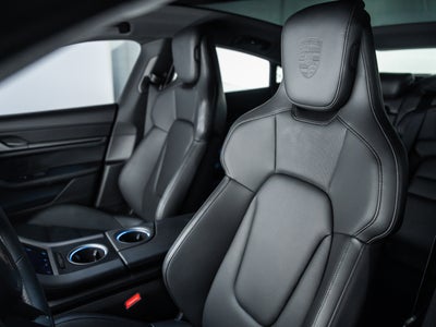 2025 Porsche Taycan Base