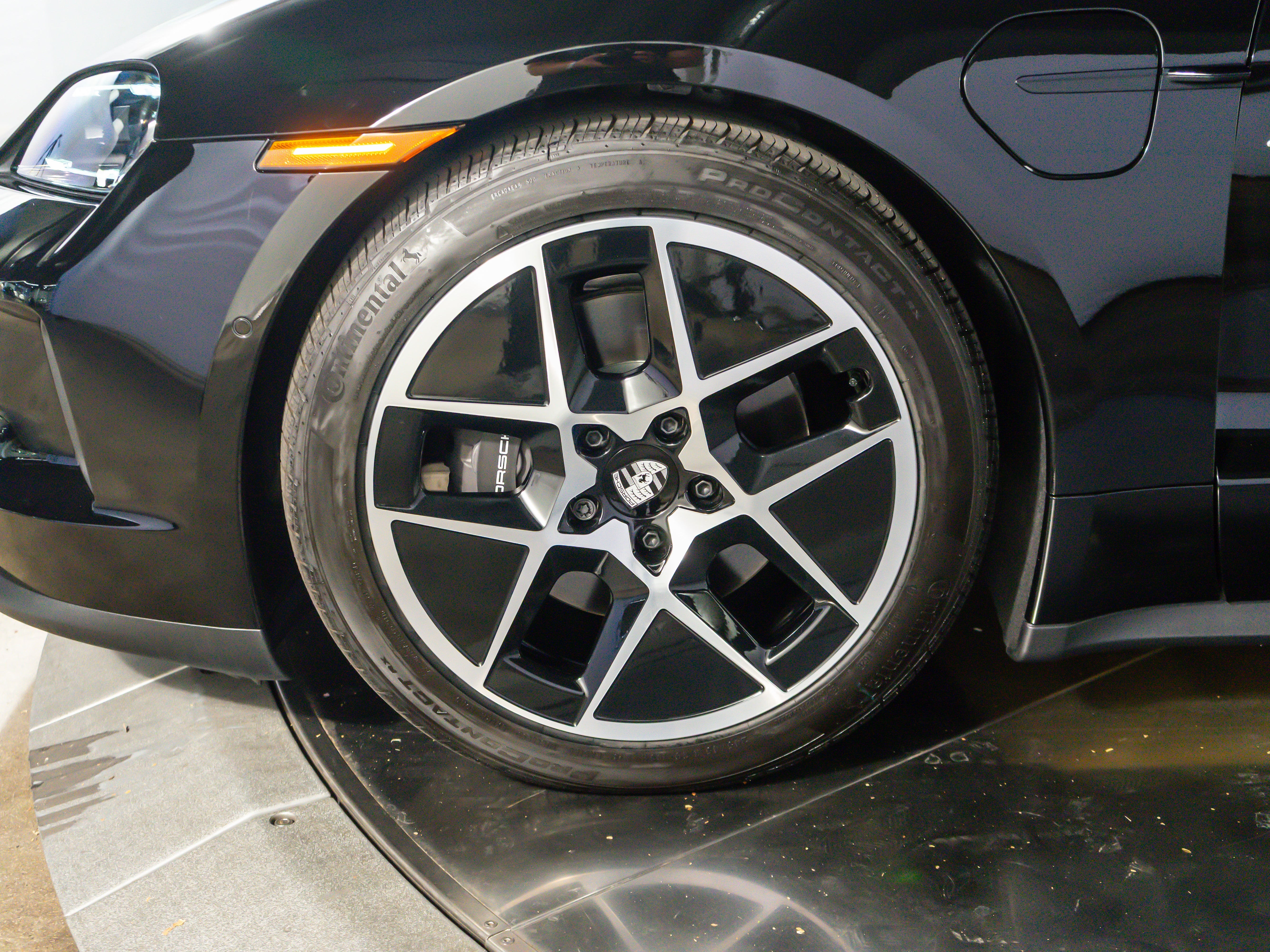 2026 Porsche Taycan 4