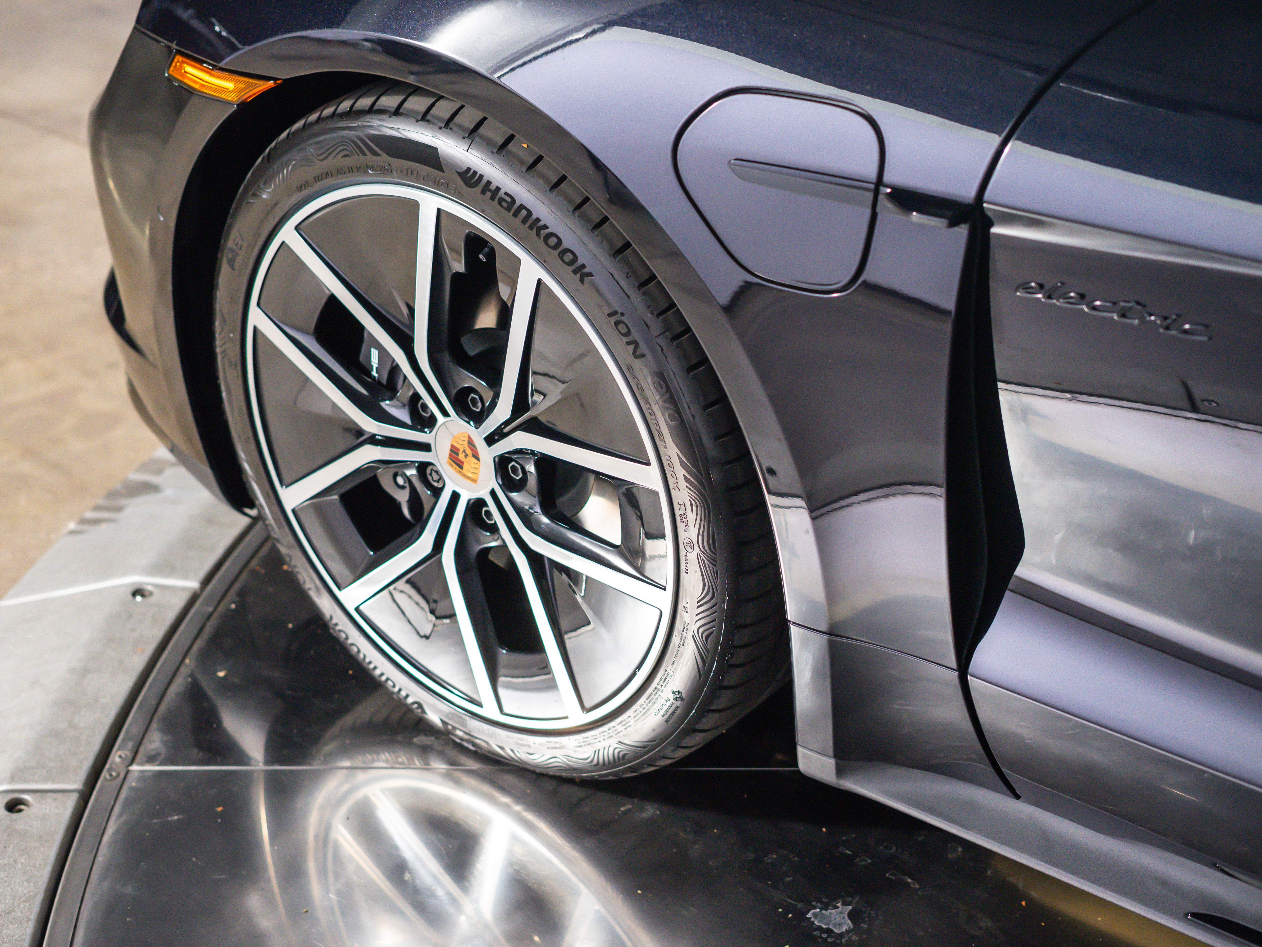 2026 Porsche Taycan Black Edition