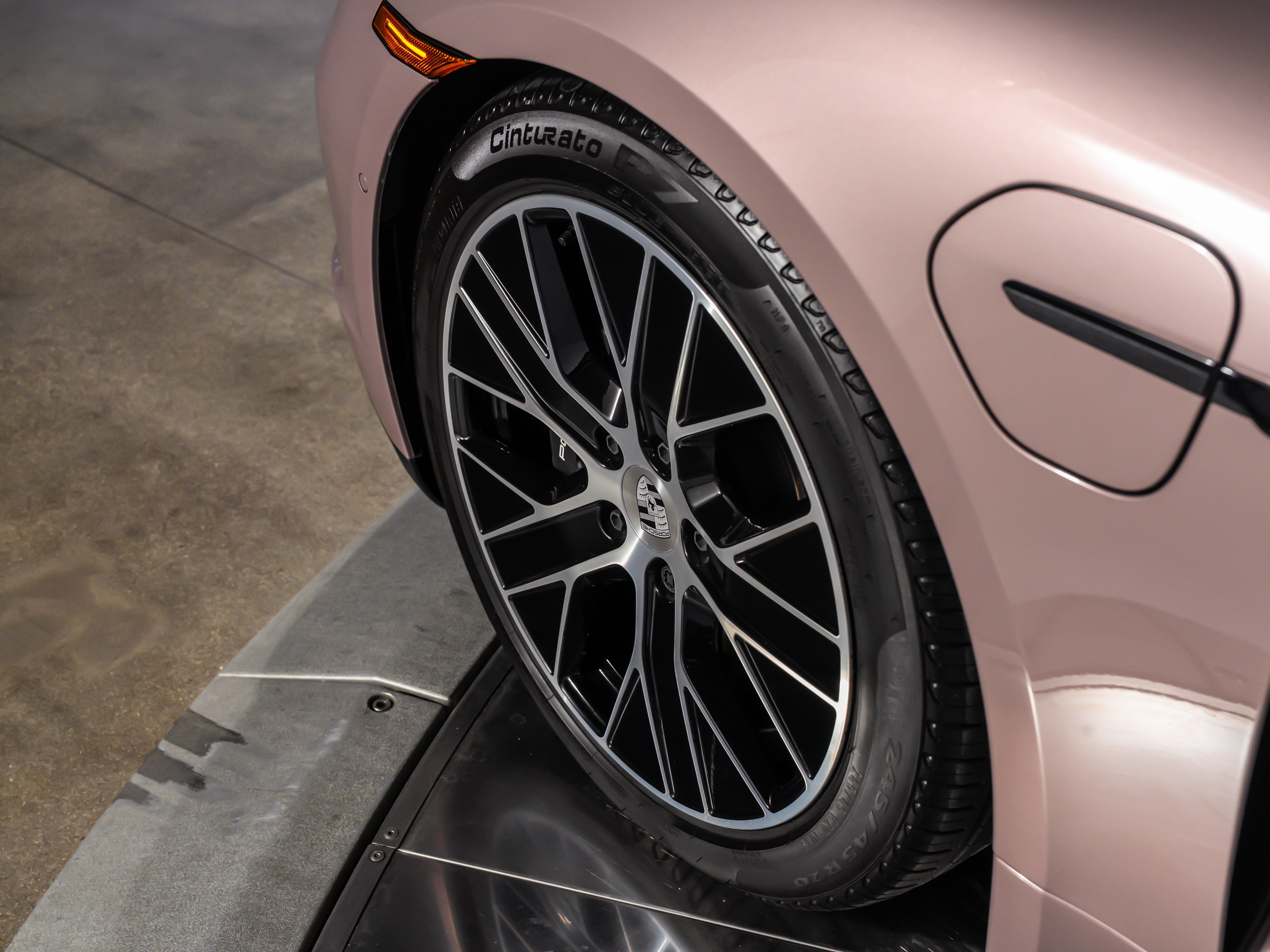 2025 Porsche Taycan BASE