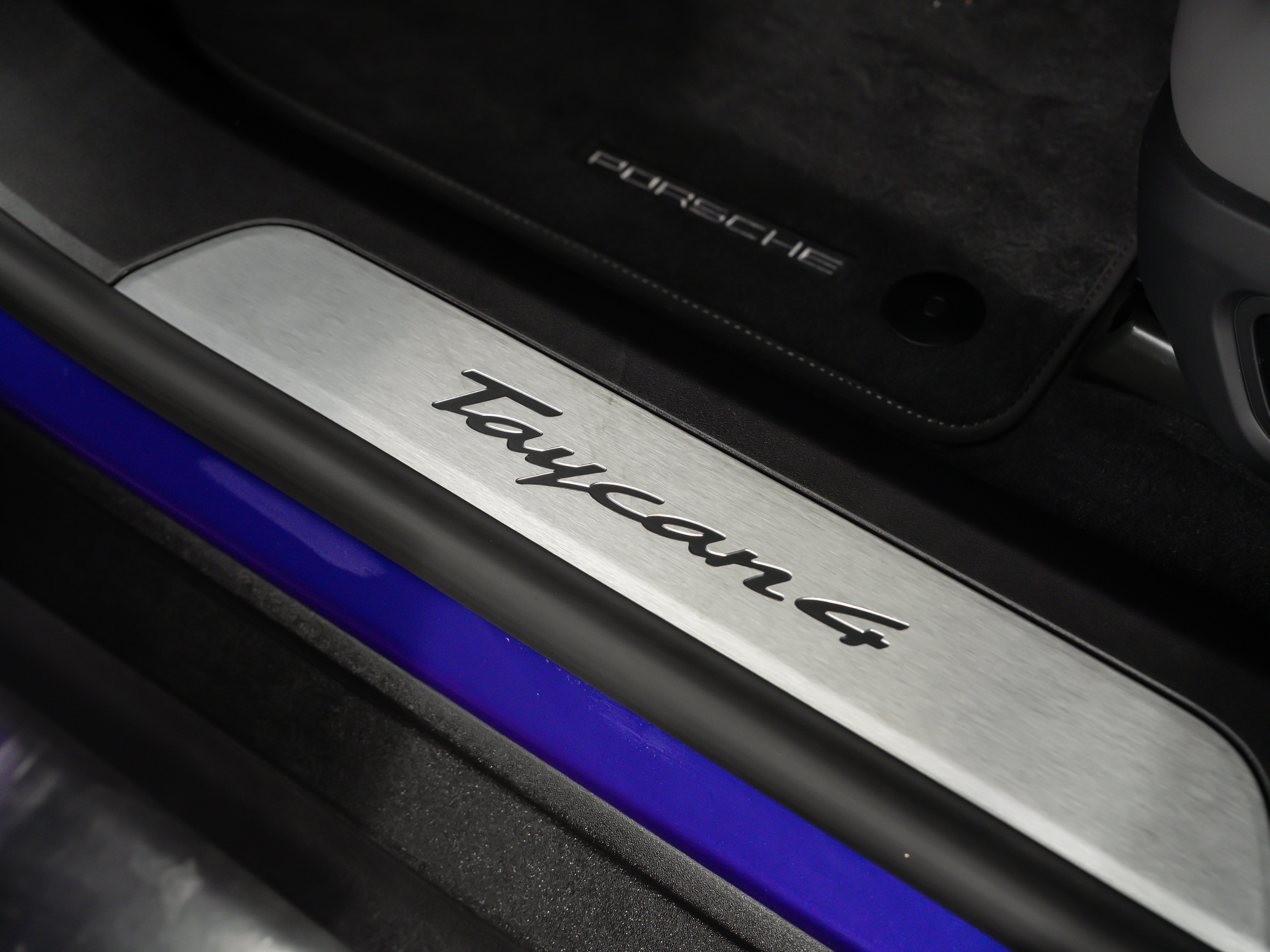 2025 Porsche Taycan 4