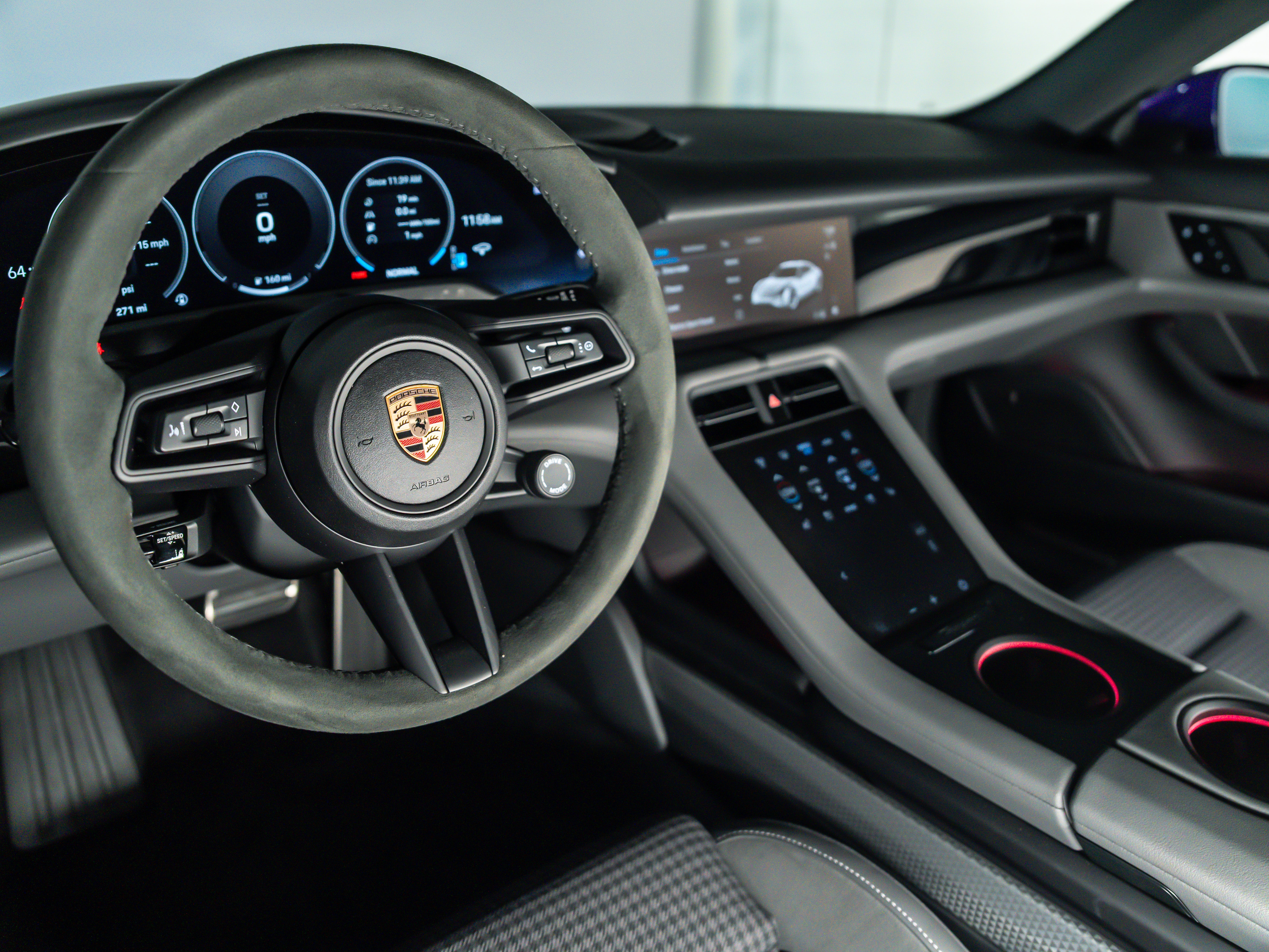 2025 Porsche Taycan 4