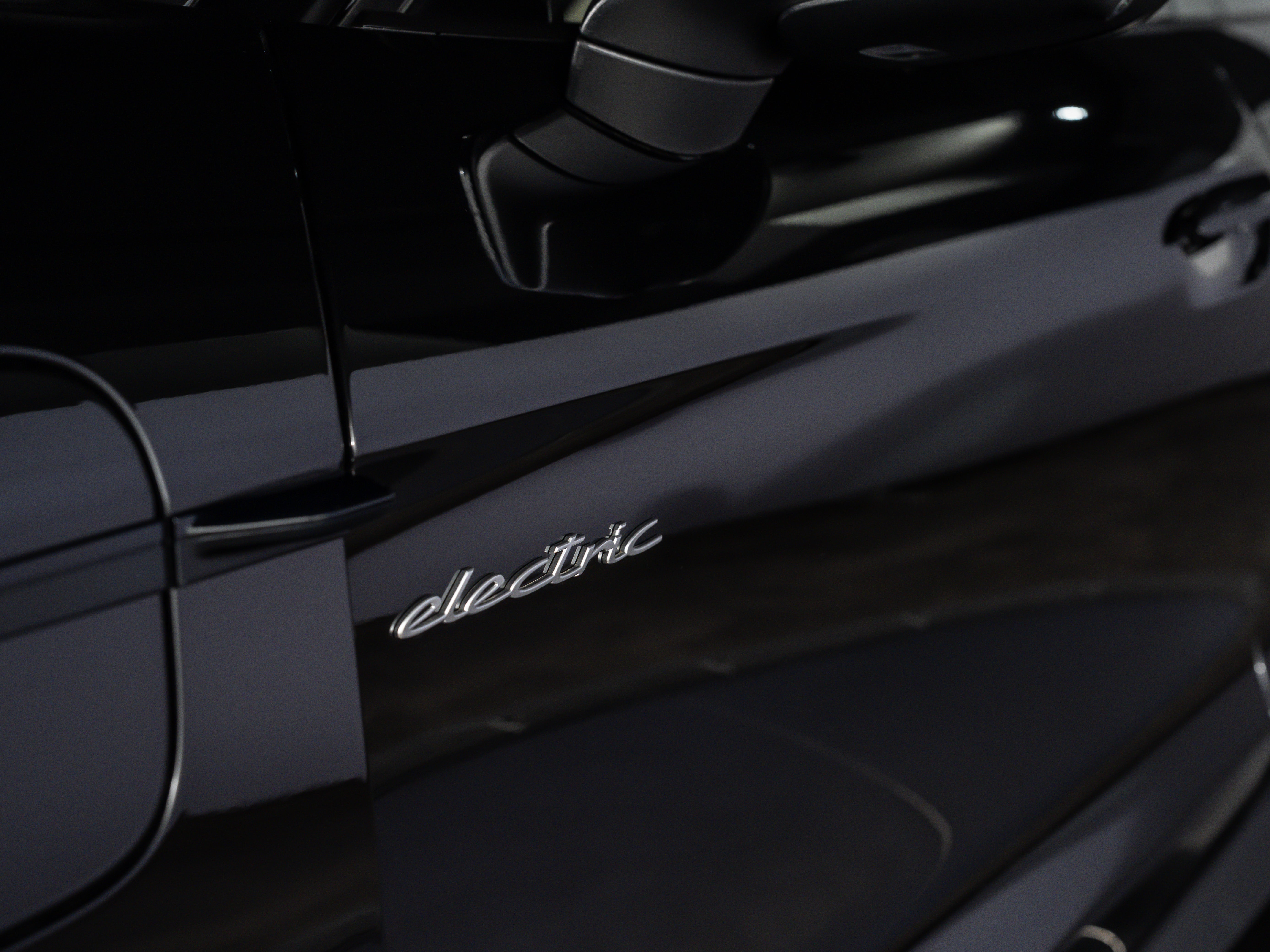 2026 Porsche Taycan 4