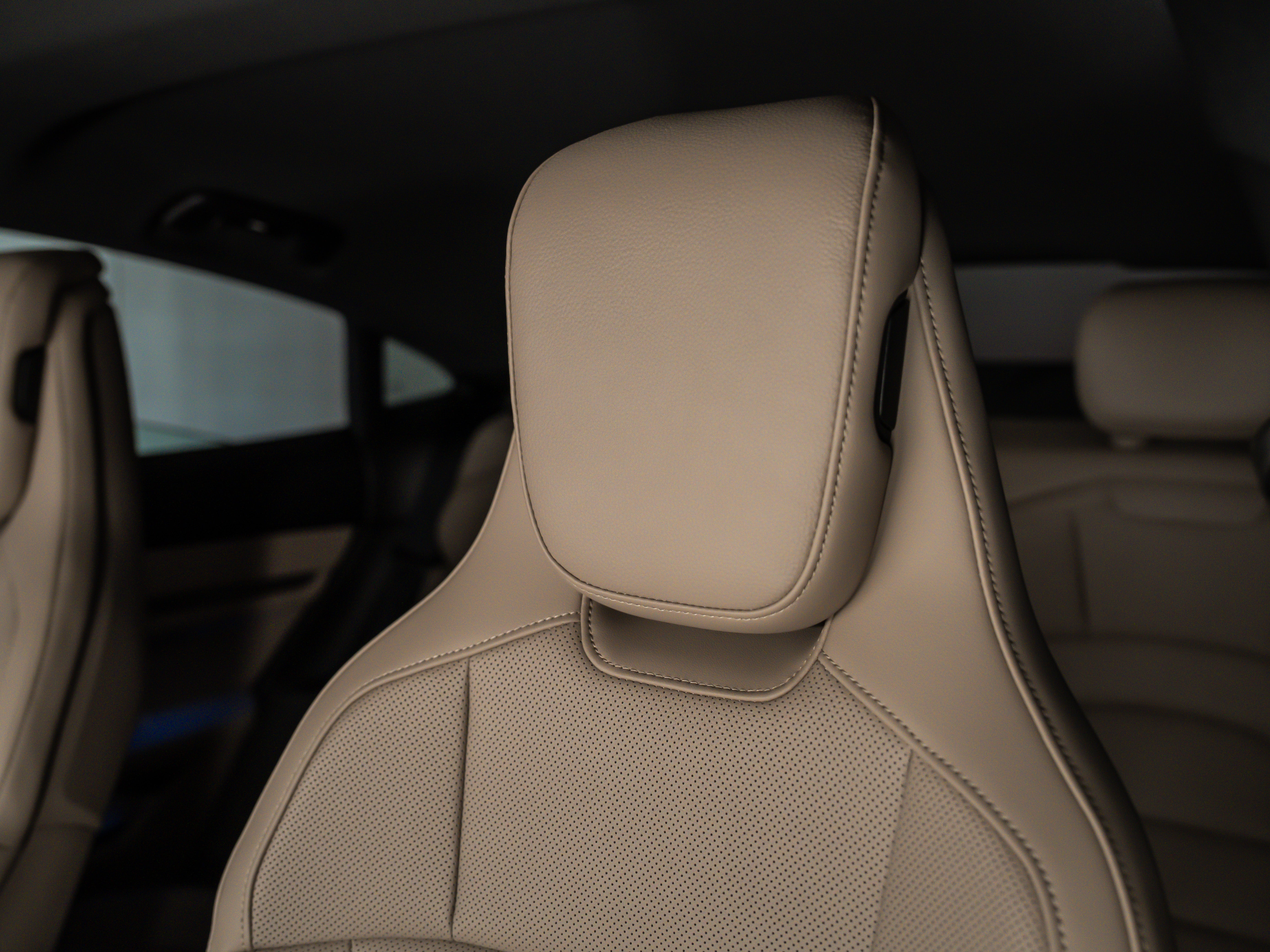 2026 Porsche Taycan 4