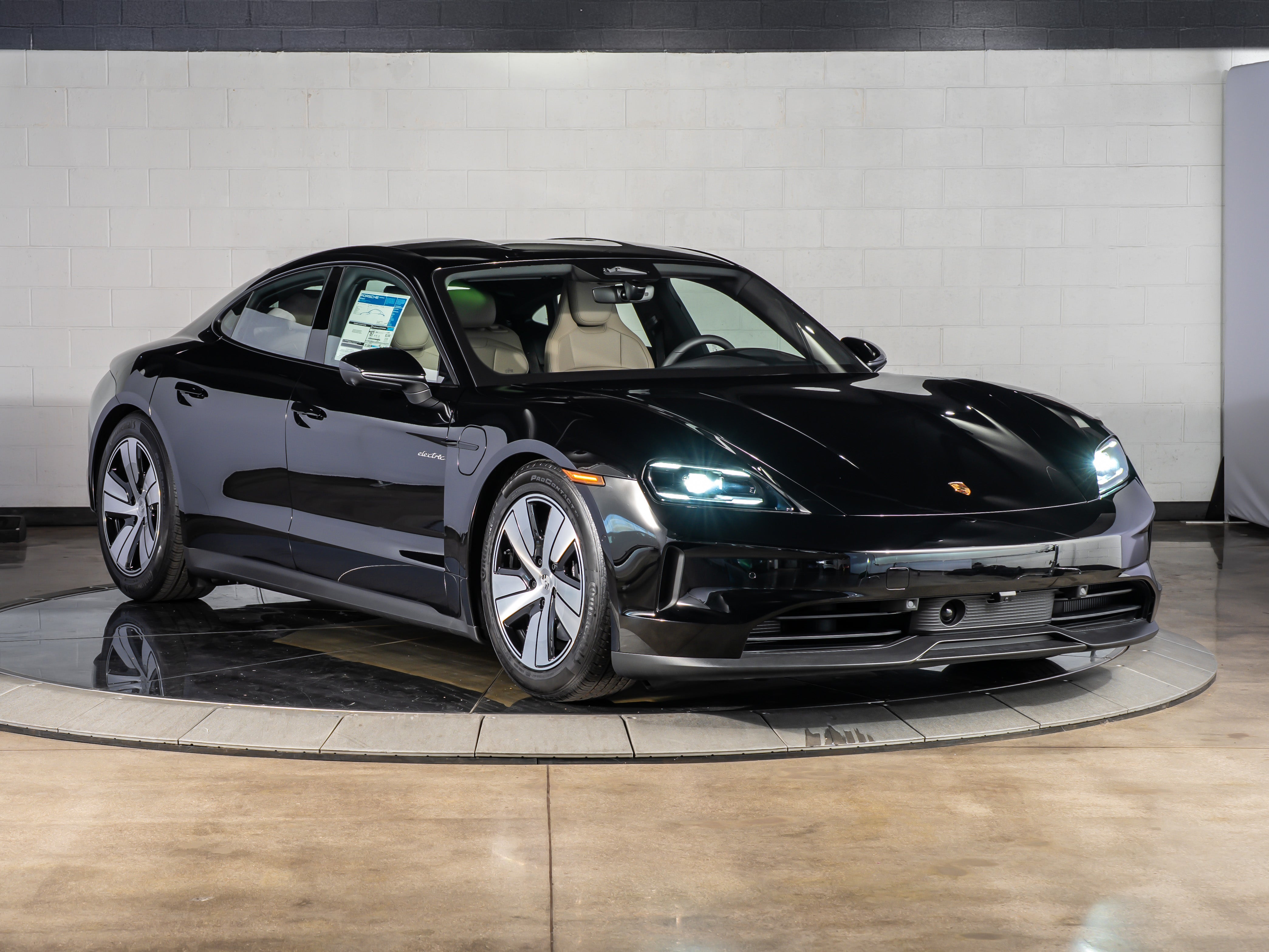 2026 Porsche Taycan 4