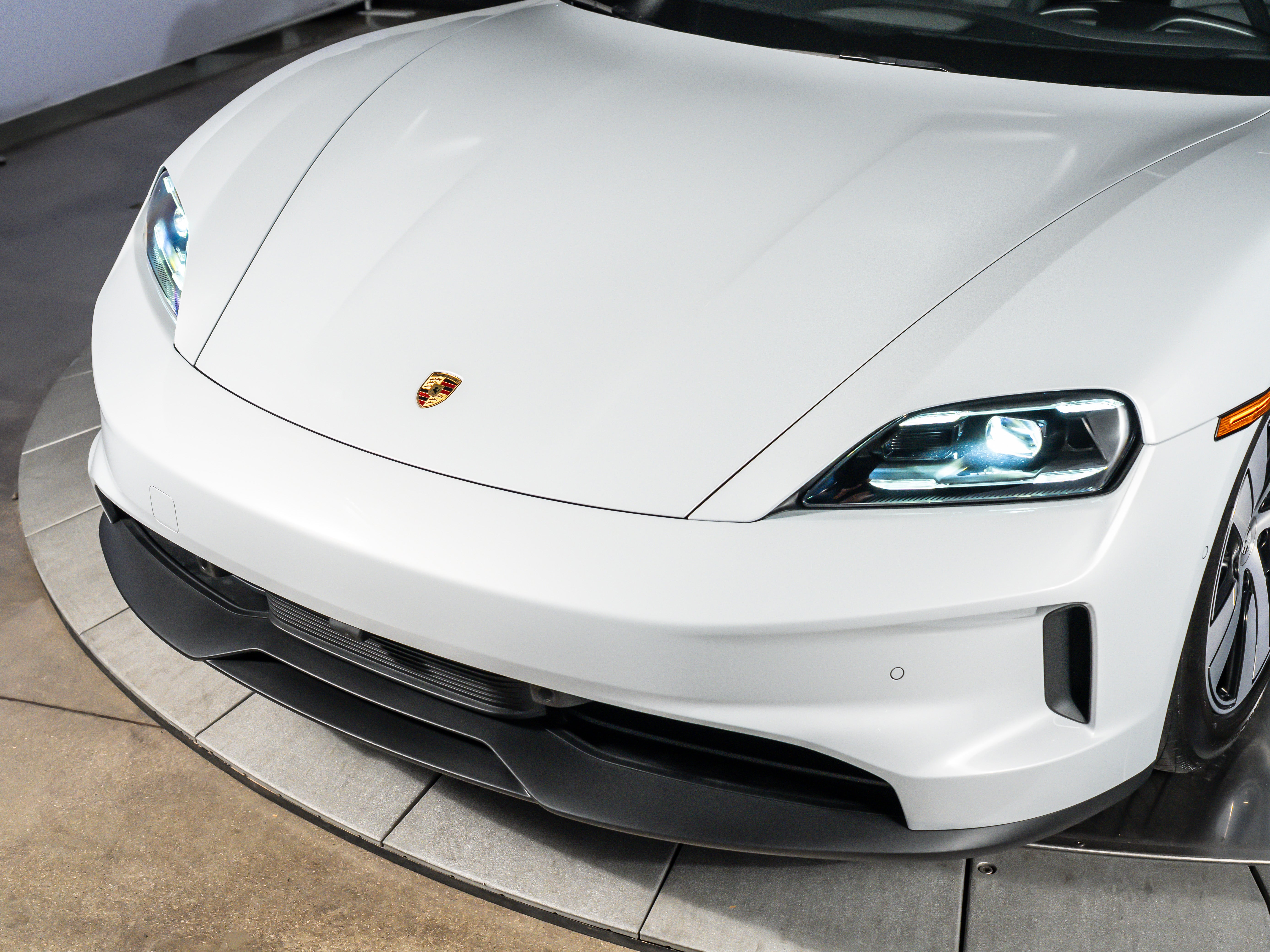 2026 Porsche Taycan 4