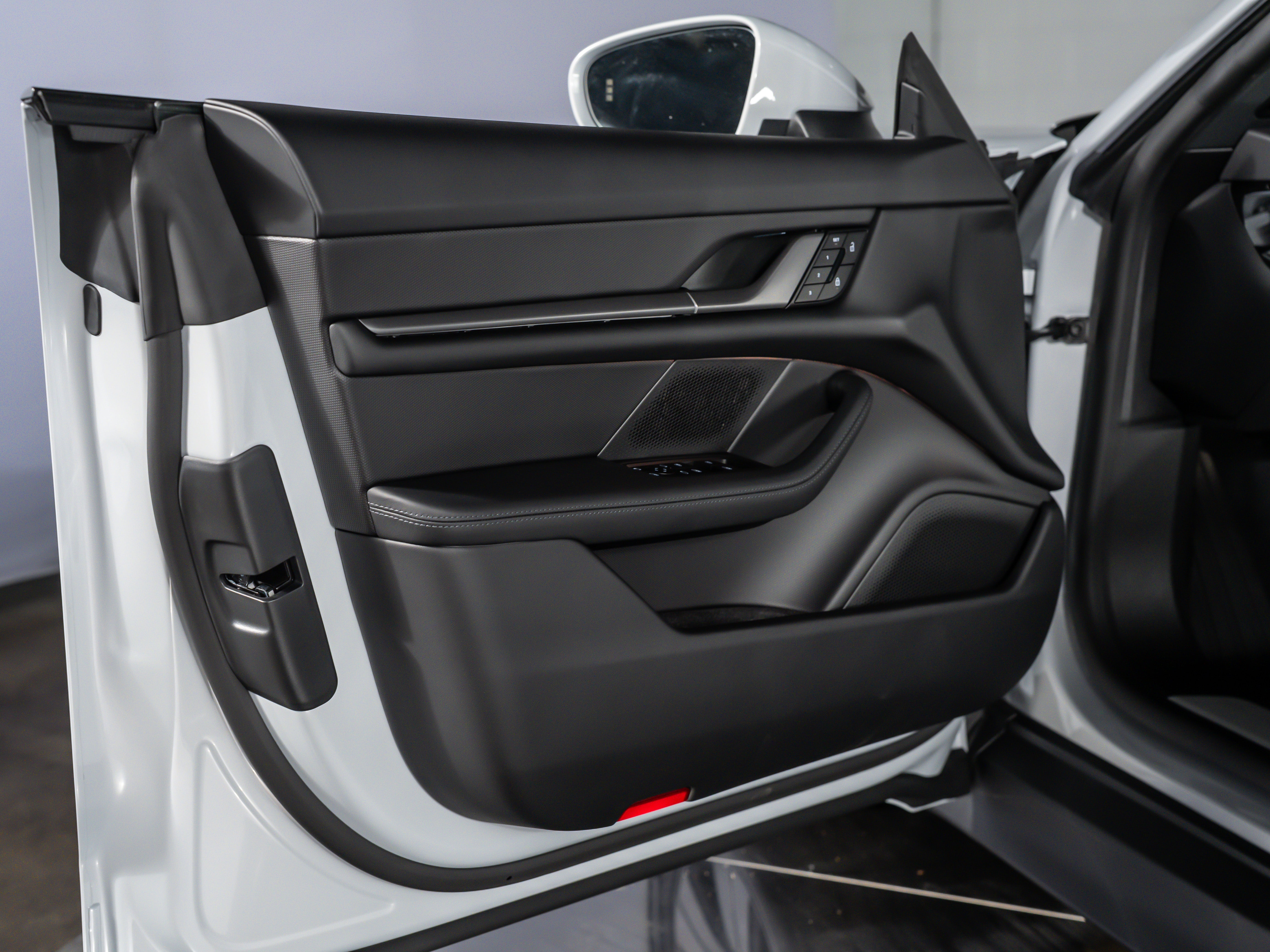 2026 Porsche Taycan 4