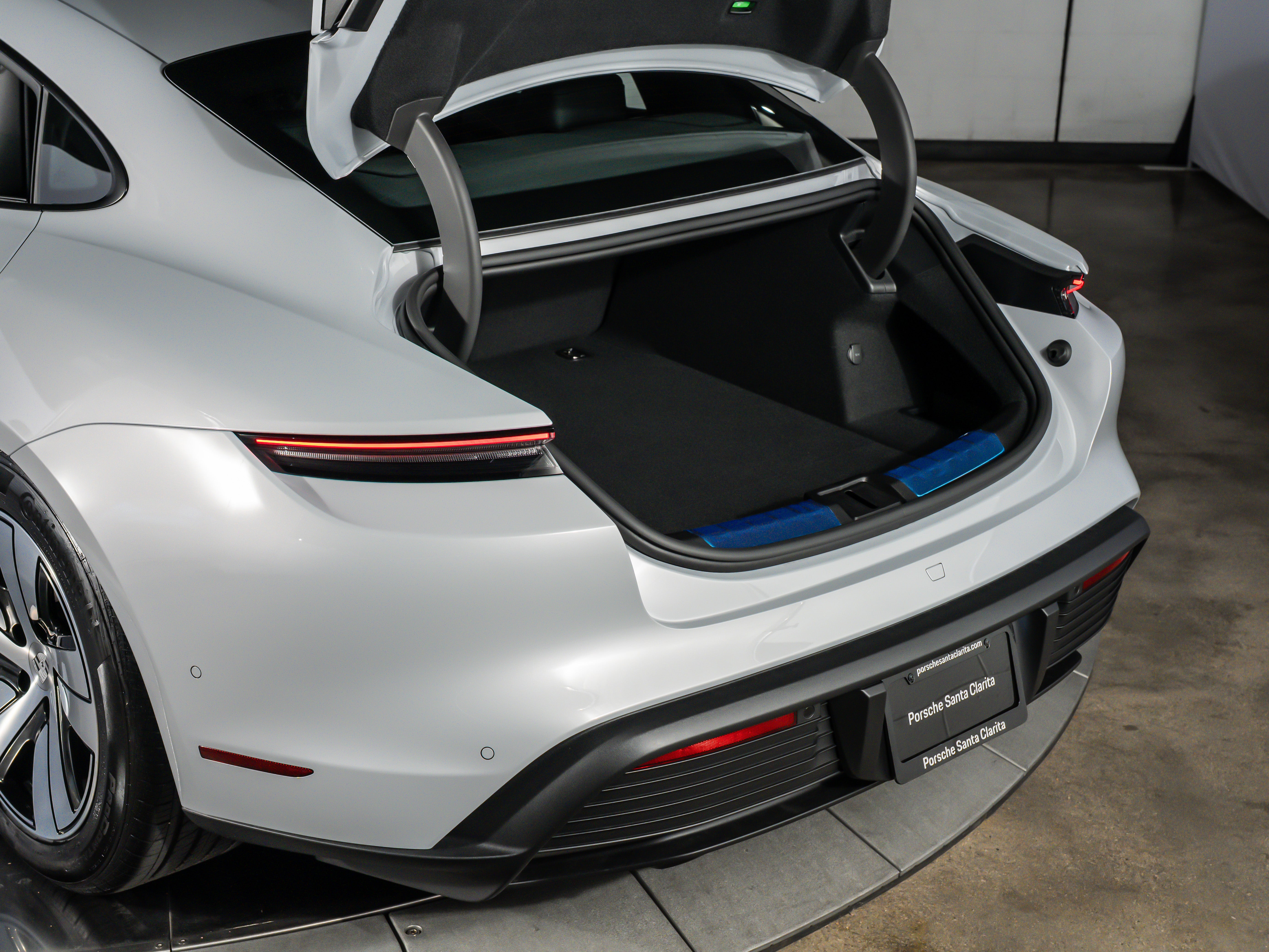 2026 Porsche Taycan 4