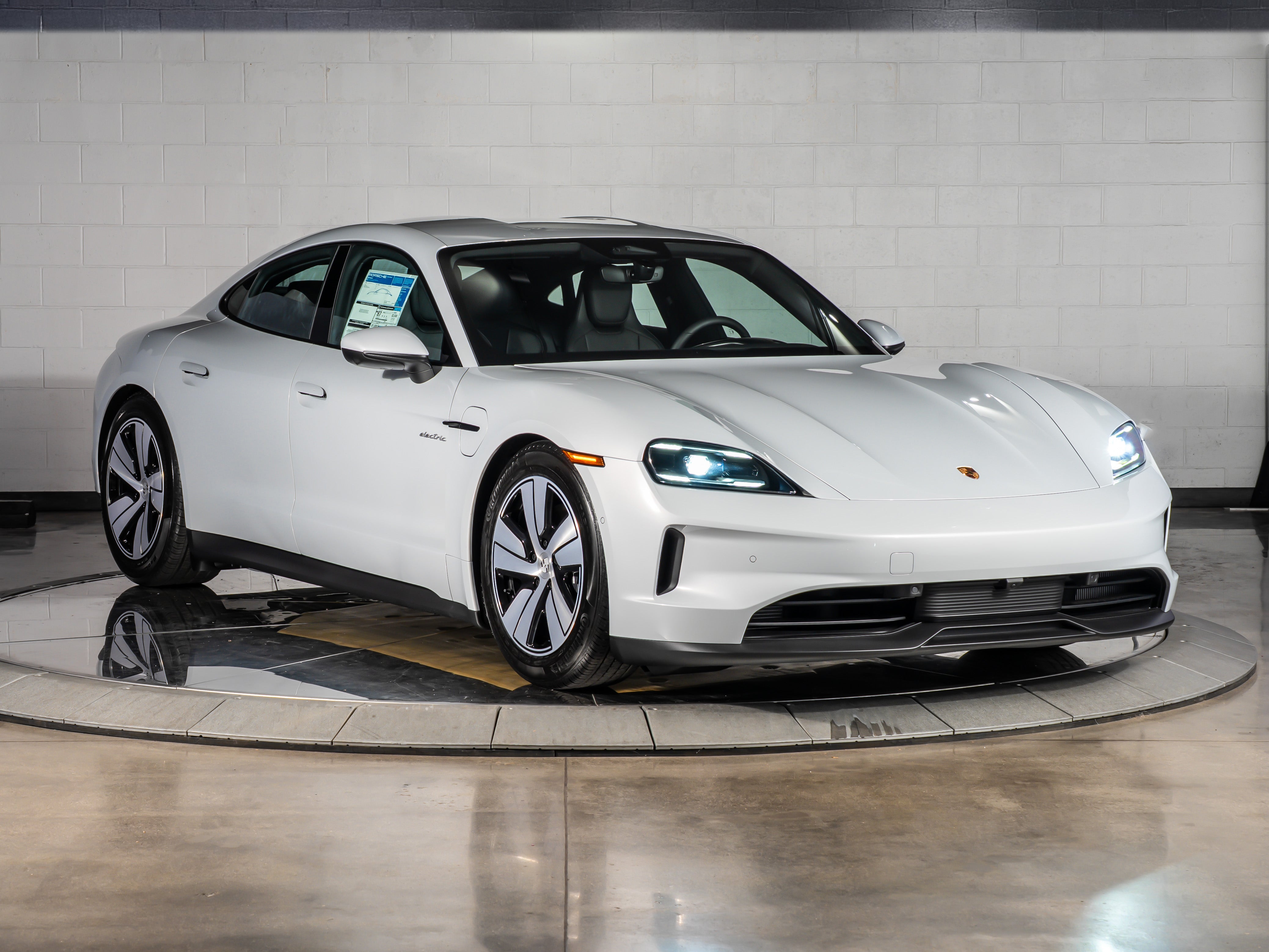 2026 Porsche Taycan 4