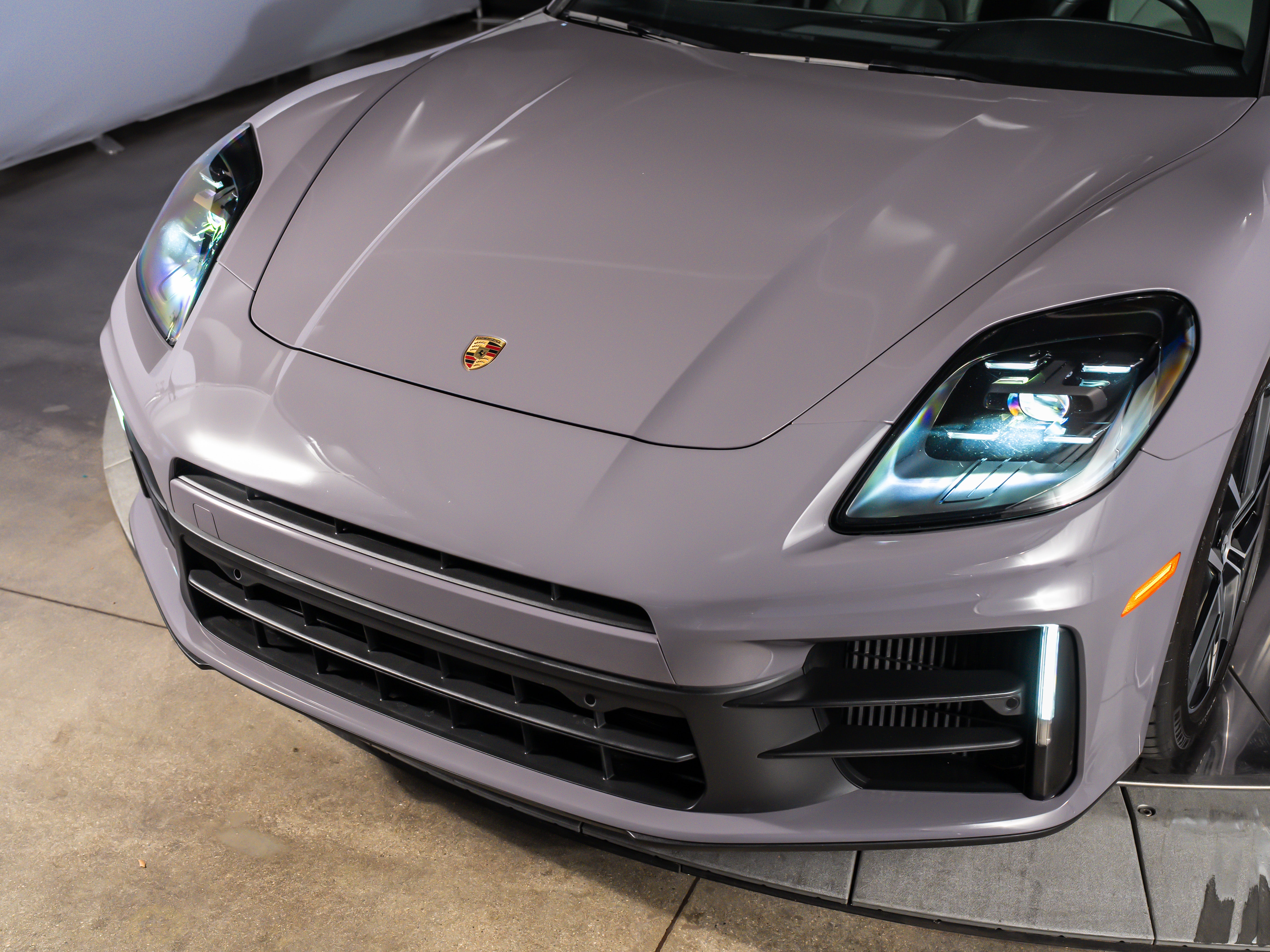 2024 Porsche Panamera 4