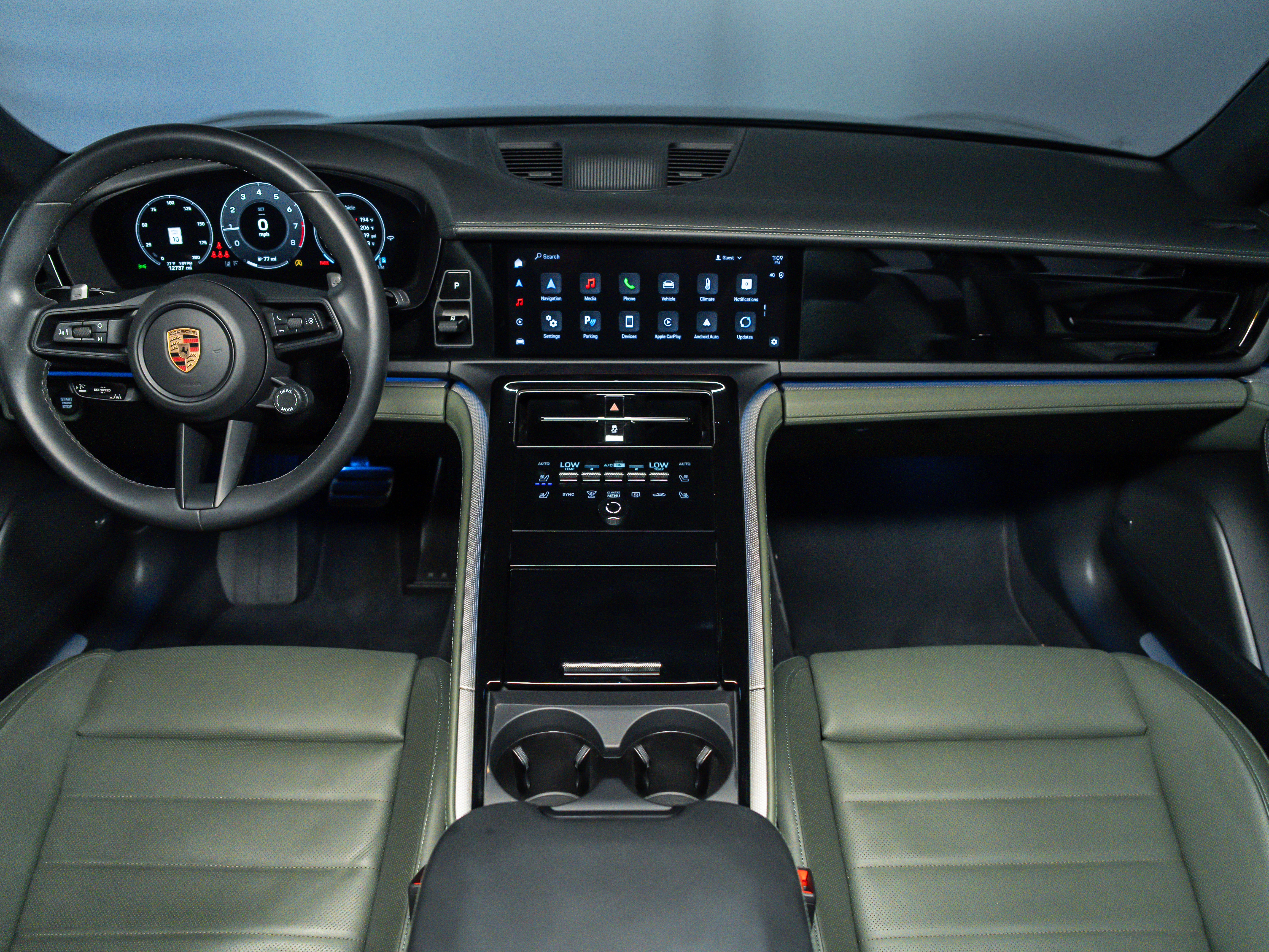 2024 Porsche Panamera 4