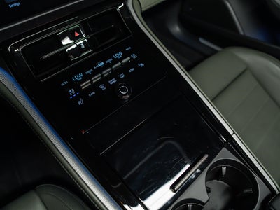 2024 Porsche Panamera 4
