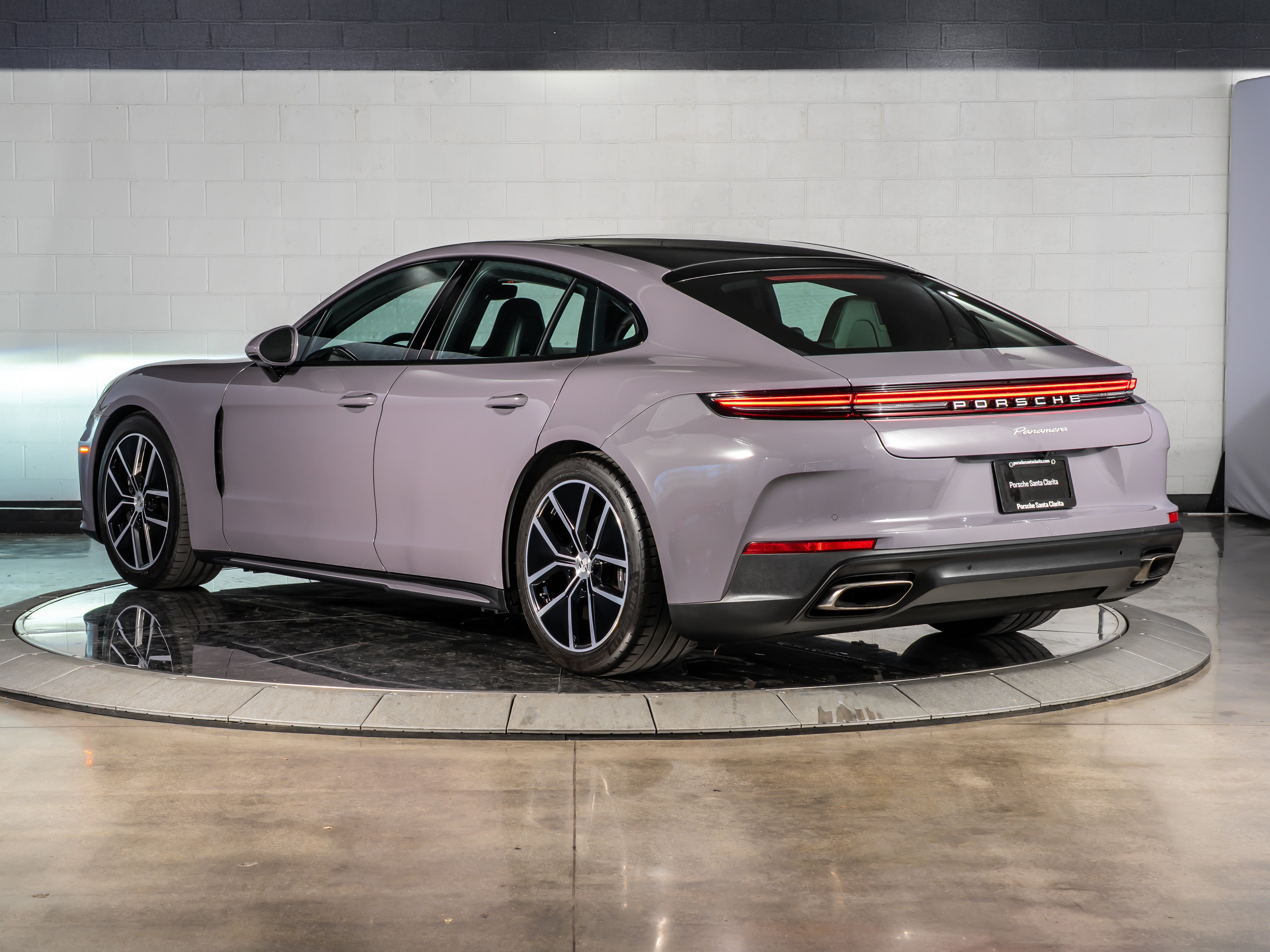 2024 Porsche Panamera 4