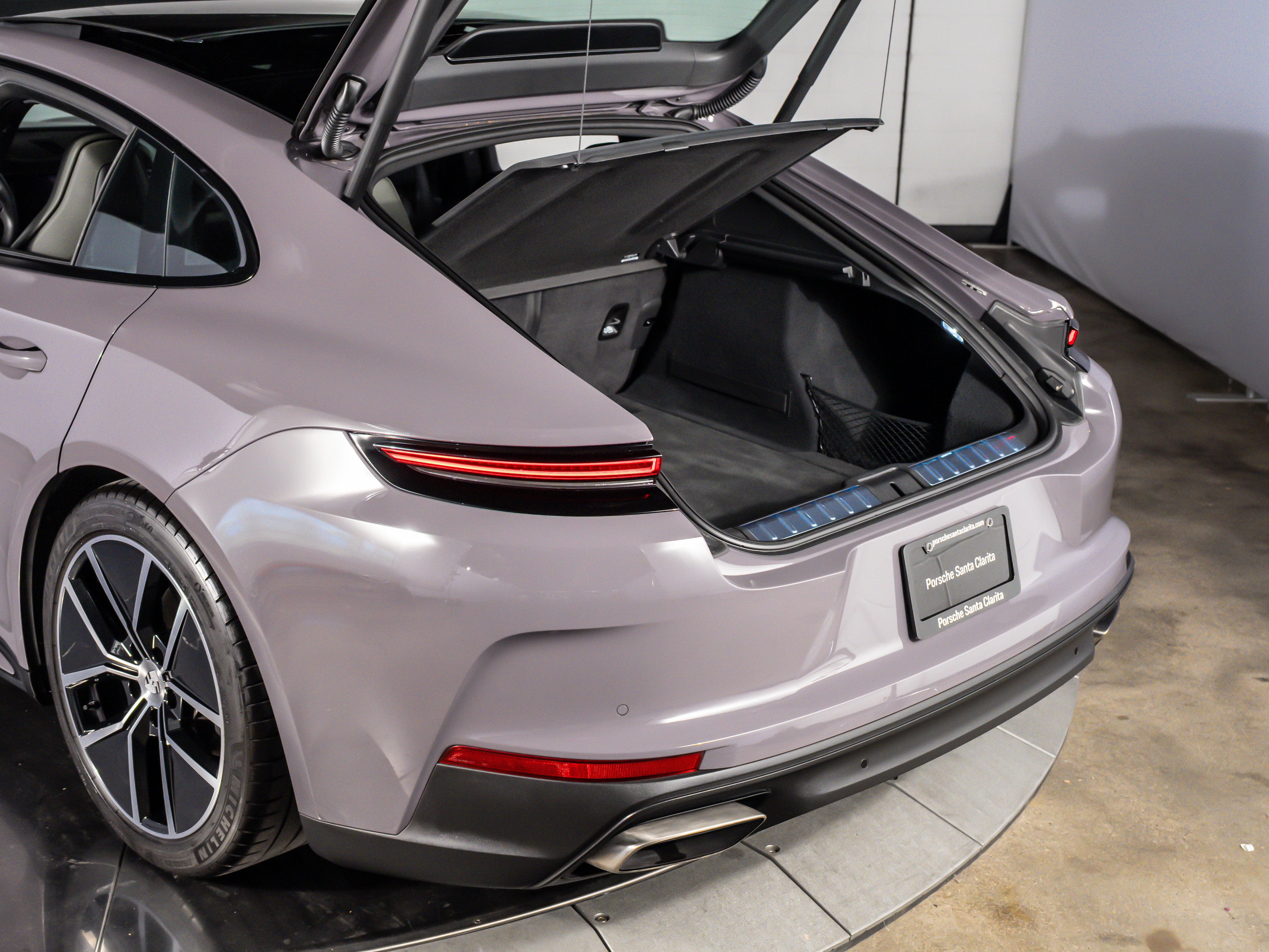 2024 Porsche Panamera 4