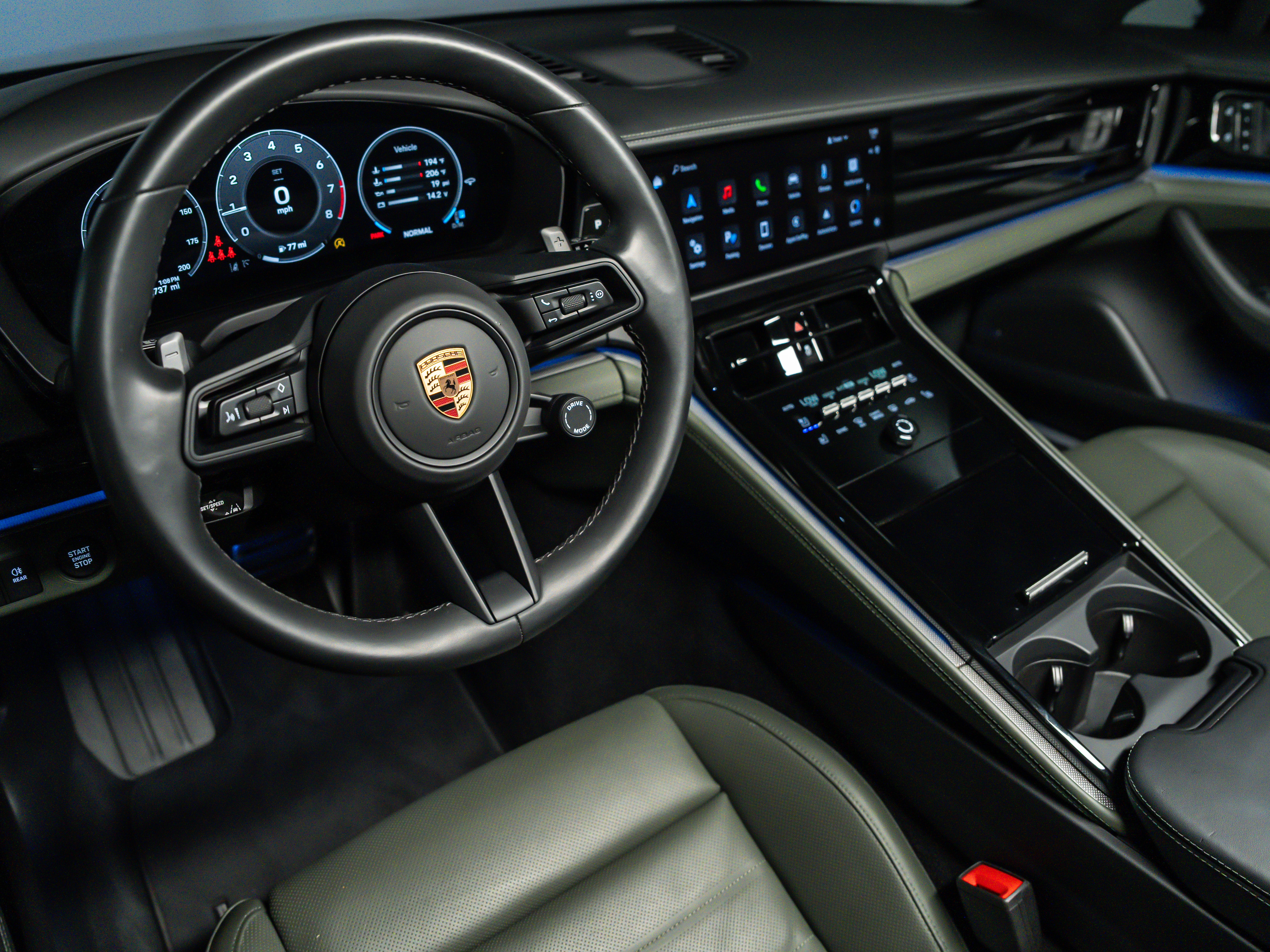 2024 Porsche Panamera 4