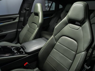 2024 Porsche Panamera 4