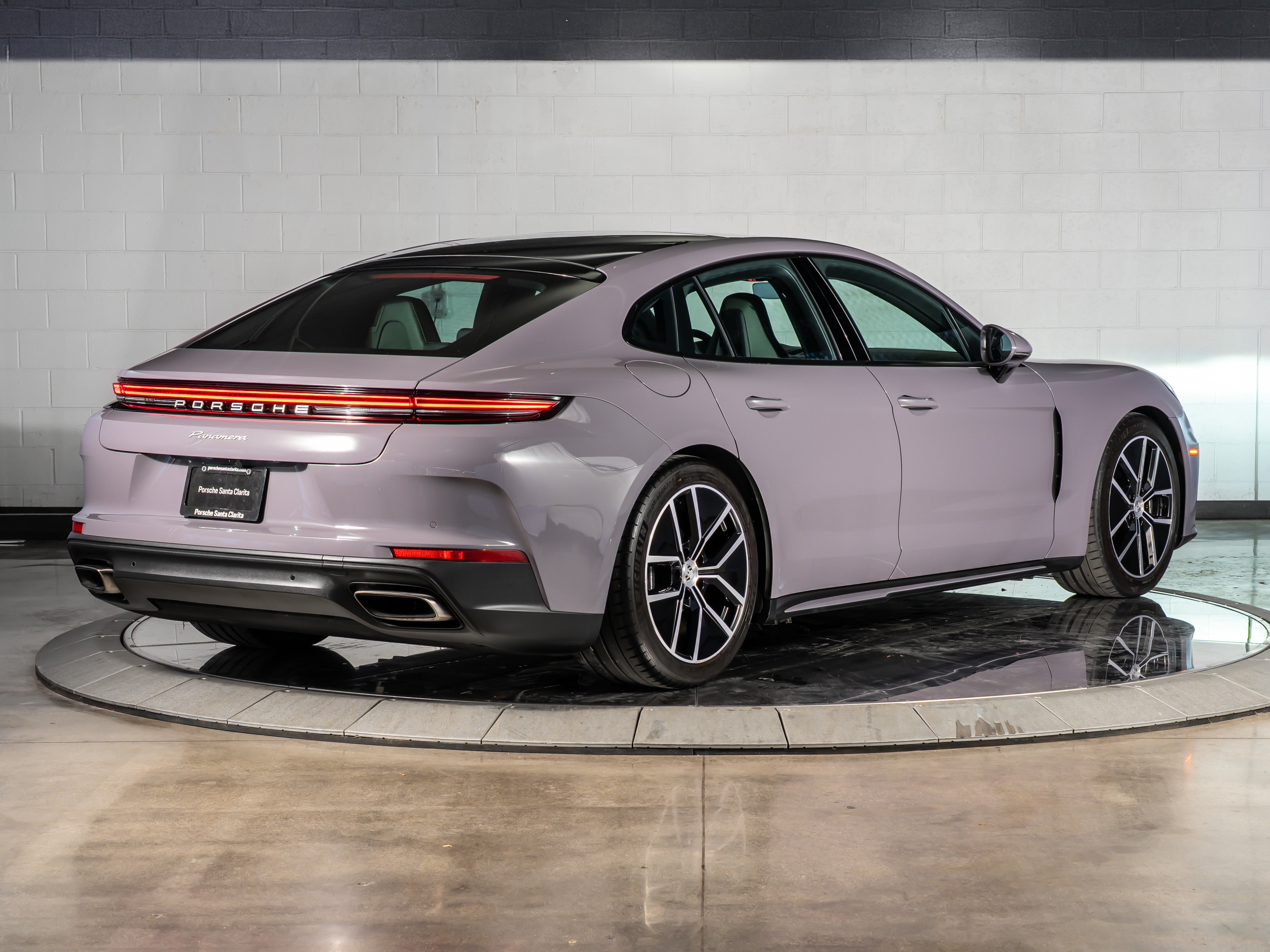 2024 Porsche Panamera 4