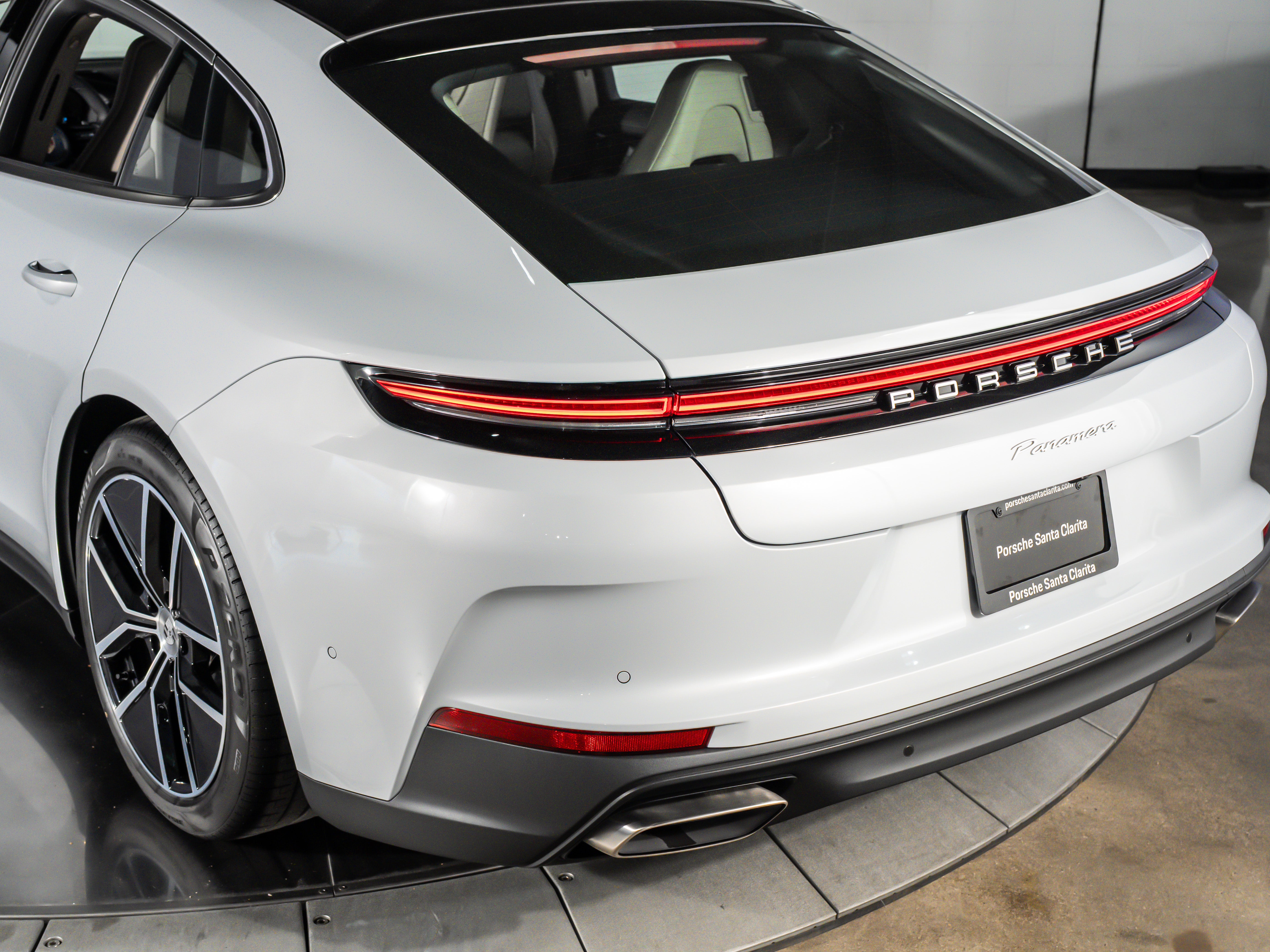 2026 Porsche Panamera Base