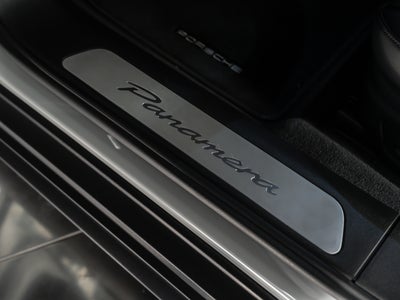 2025 Porsche Panamera Base