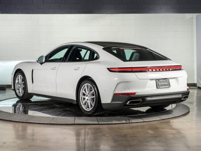 2025 Porsche Panamera Base