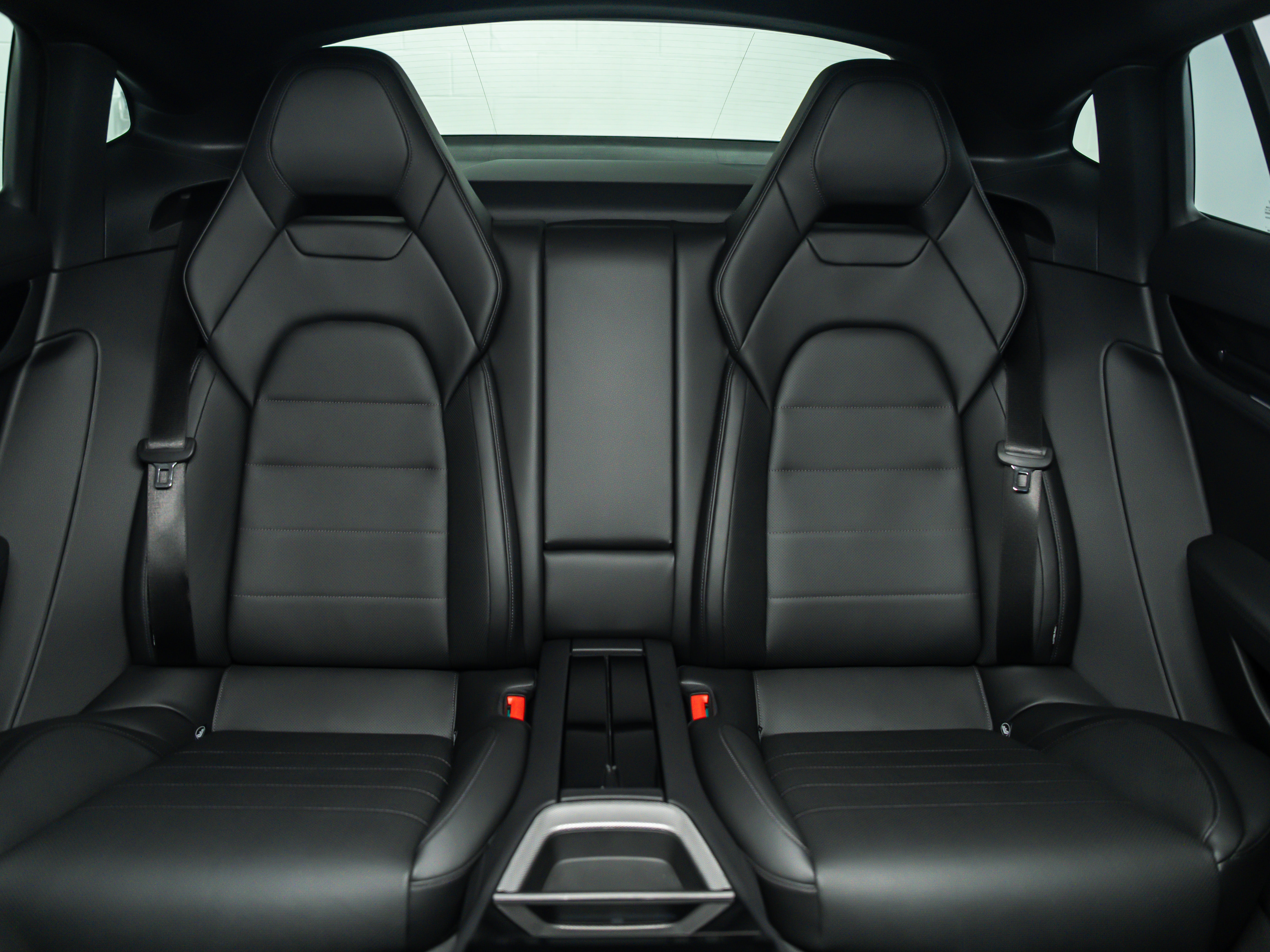 2025 Porsche Panamera Base