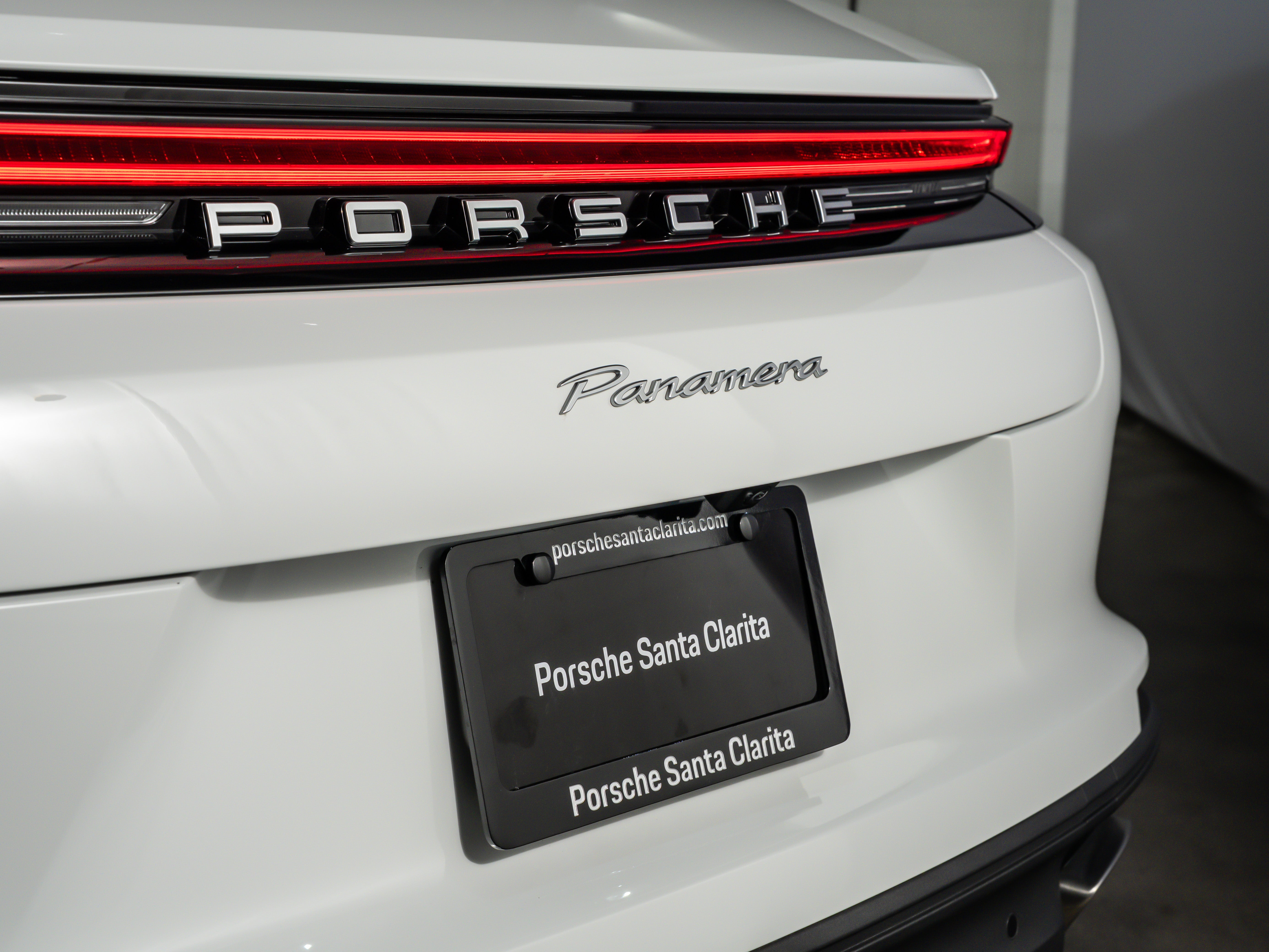 2025 Porsche Panamera Base