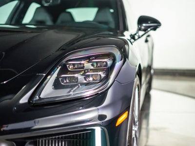 2026 Porsche Panamera 4