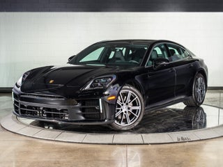 2026 Porsche Panamera 4