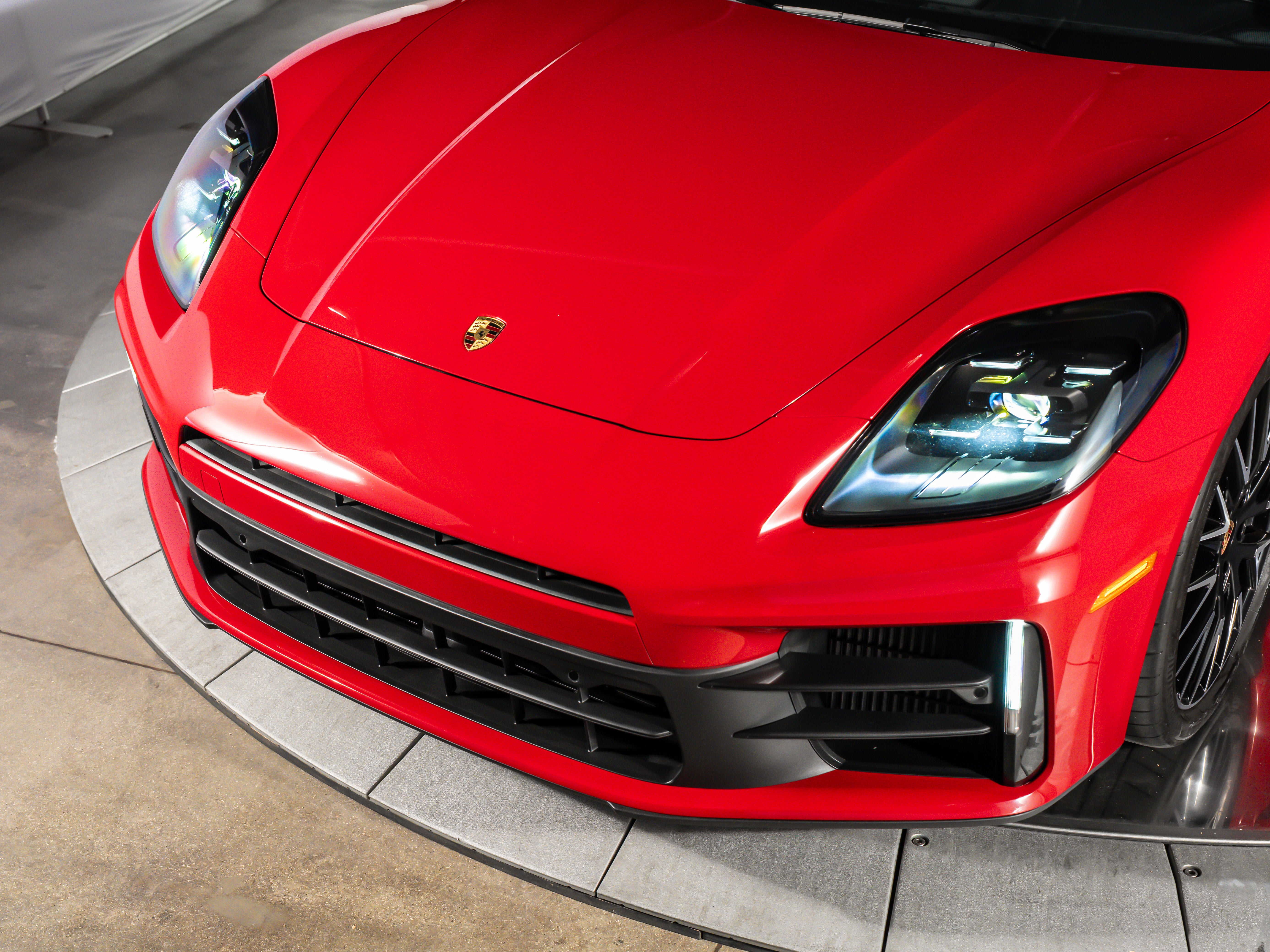 2025 Porsche Panamera base