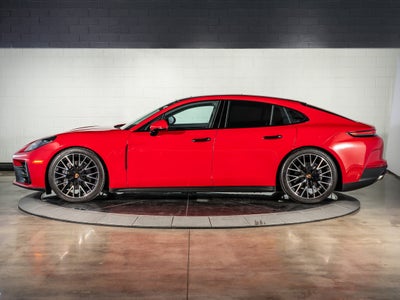 2025 Porsche Panamera base