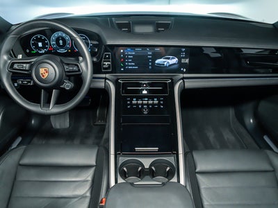 2025 Porsche Panamera base