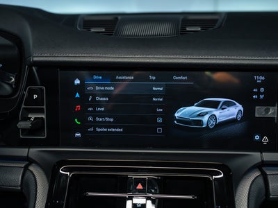 2025 Porsche Panamera base