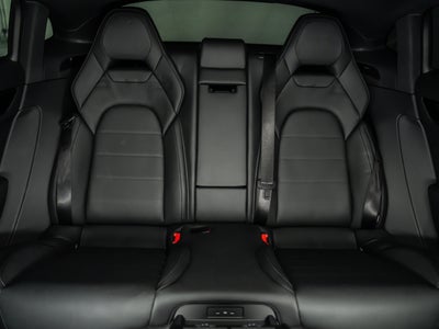 2025 Porsche Panamera base