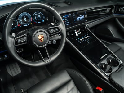 2025 Porsche Panamera base