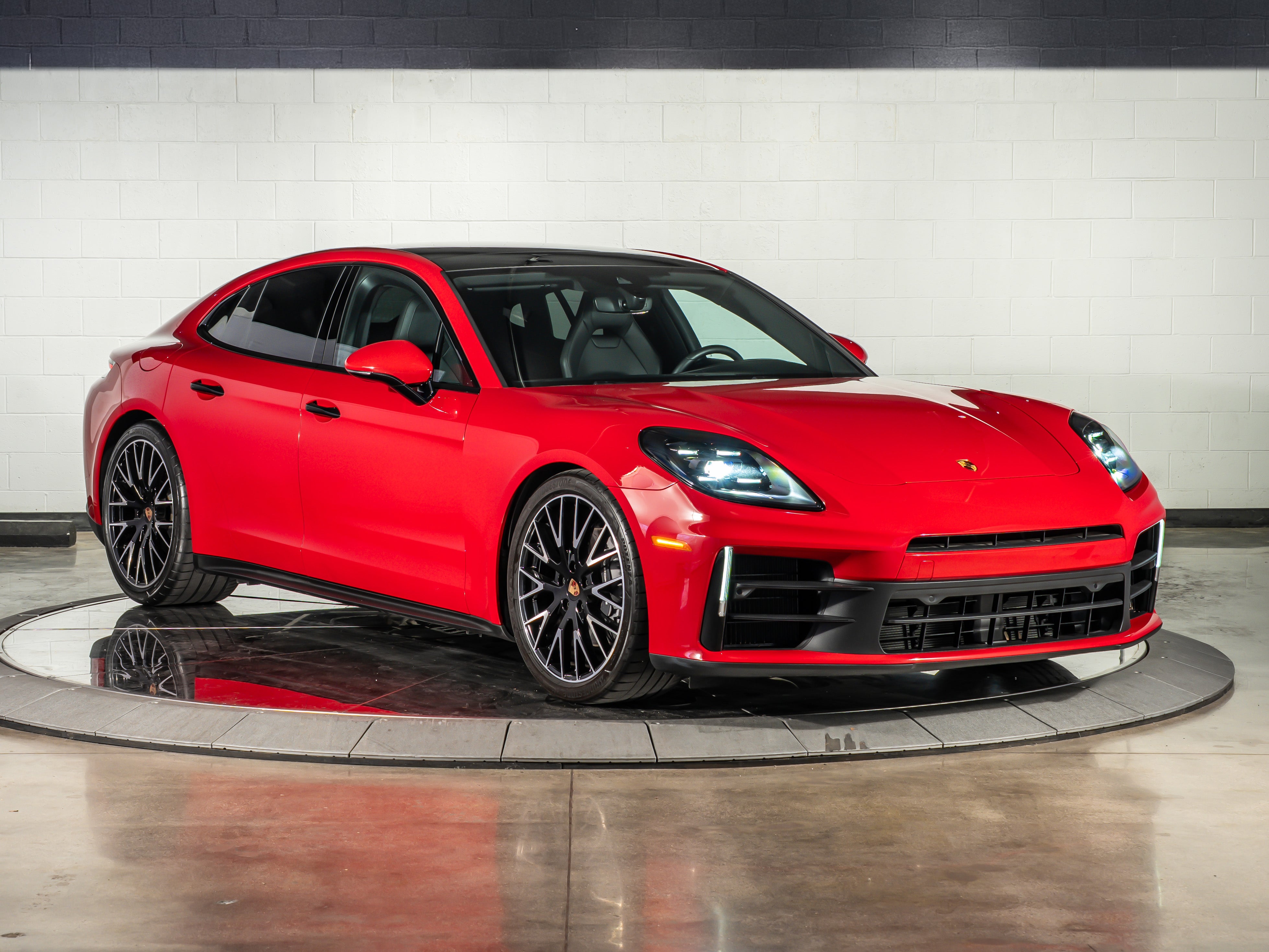 2025 Porsche Panamera base