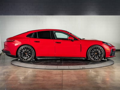 2025 Porsche Panamera base