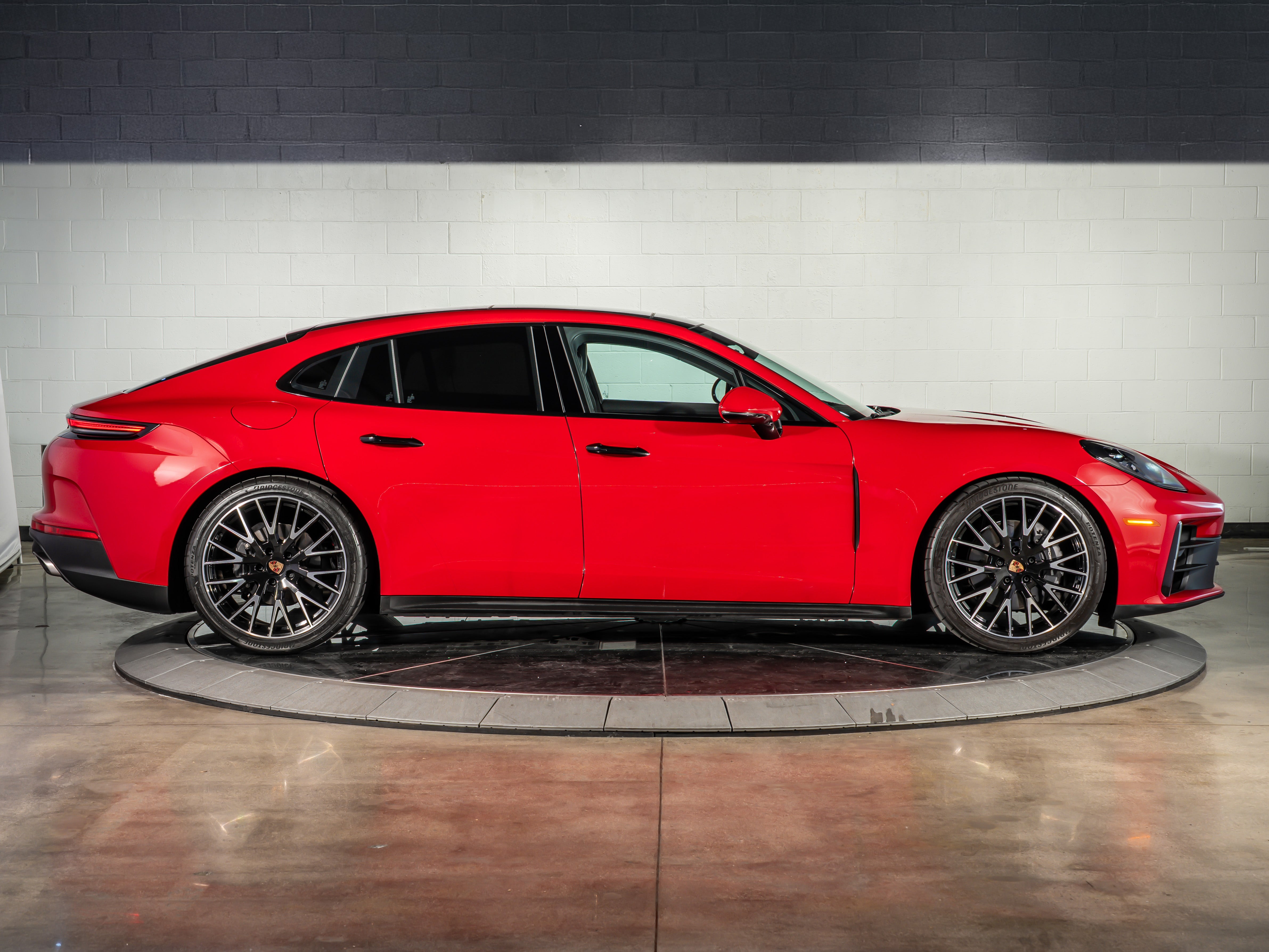 2025 Porsche Panamera base