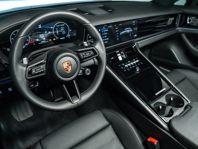 2026 Porsche Panamera 4