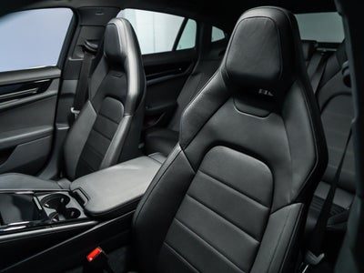 2026 Porsche Panamera 4