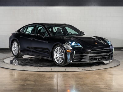 2026 Porsche Panamera 4