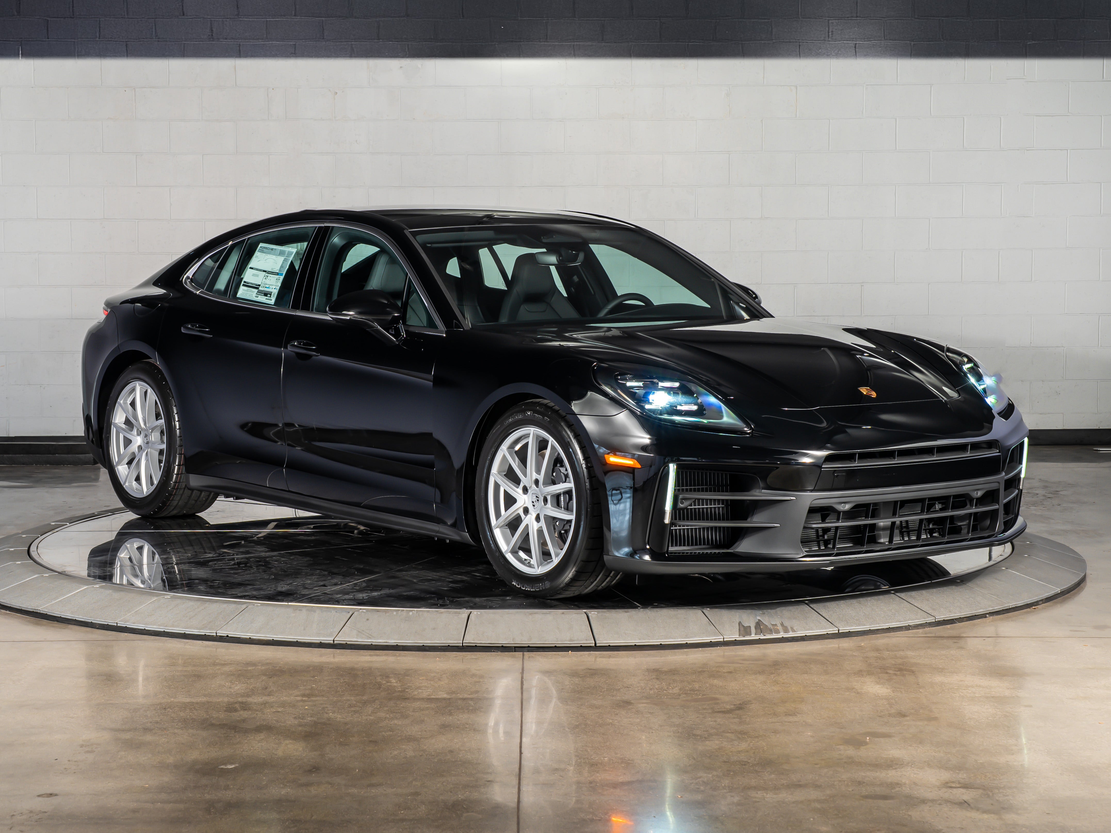 2026 Porsche Panamera 4