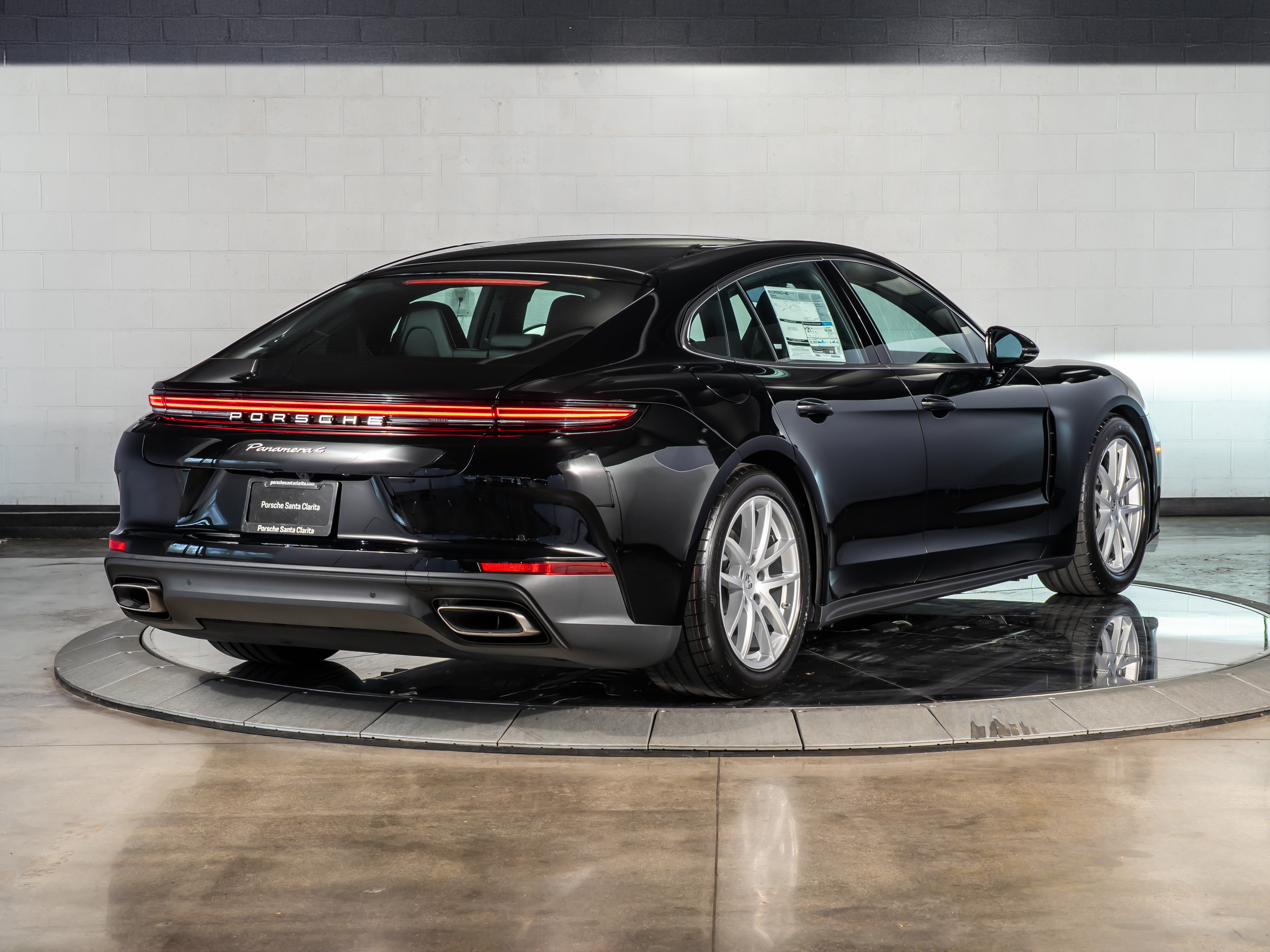2026 Porsche Panamera 4