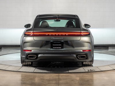 2026 Porsche Panamera 4