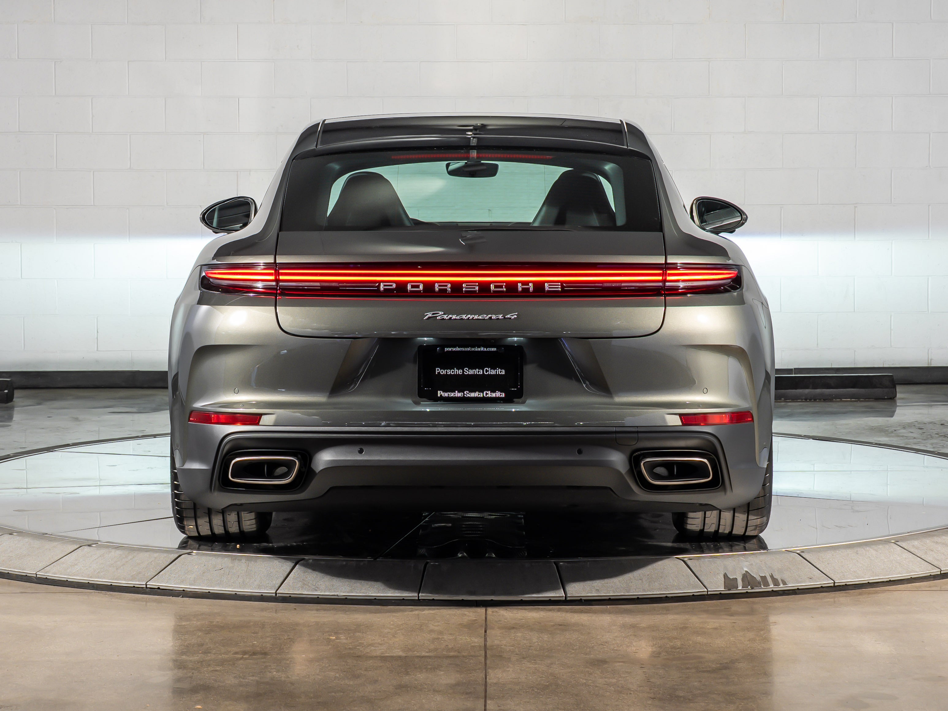 2026 Porsche Panamera 4