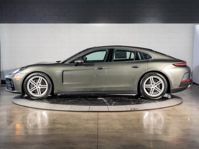 2026 Porsche Panamera 4