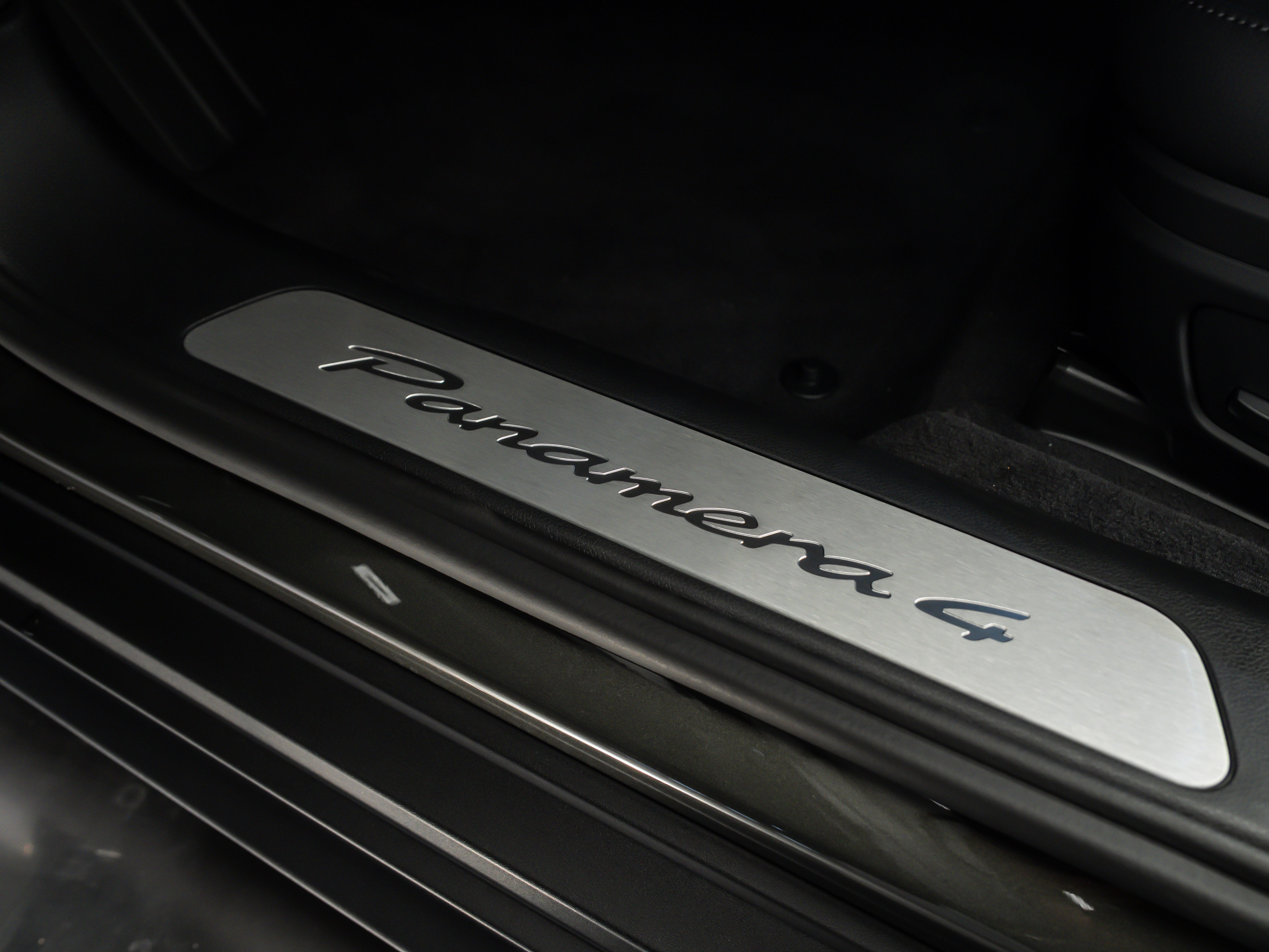 2026 Porsche Panamera 4